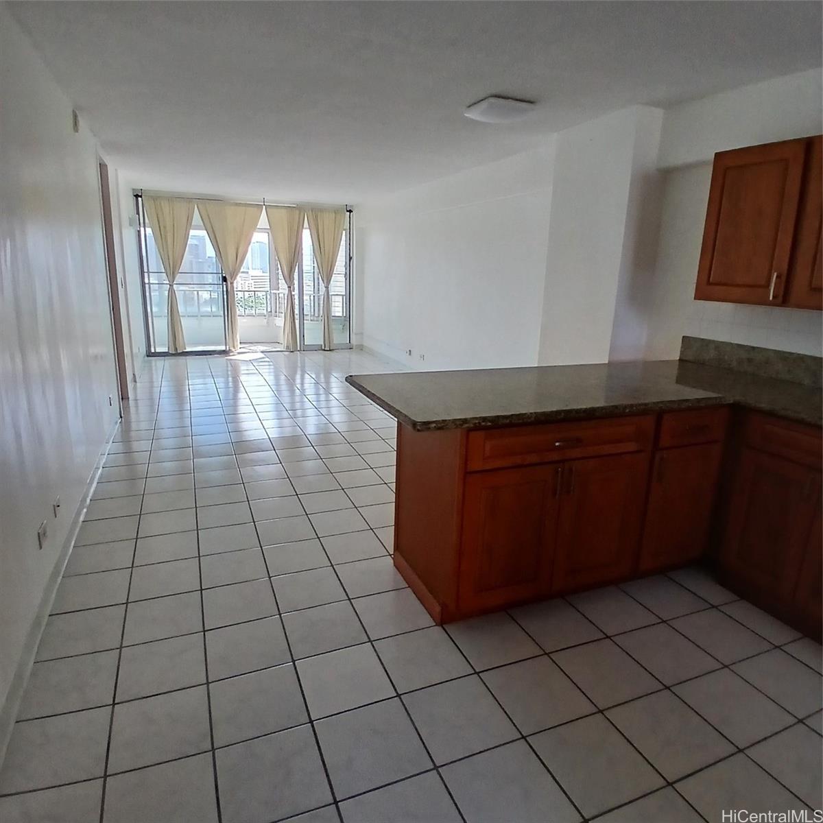 410 Magellan Ave Honolulu - Rental - photo 3 of 13