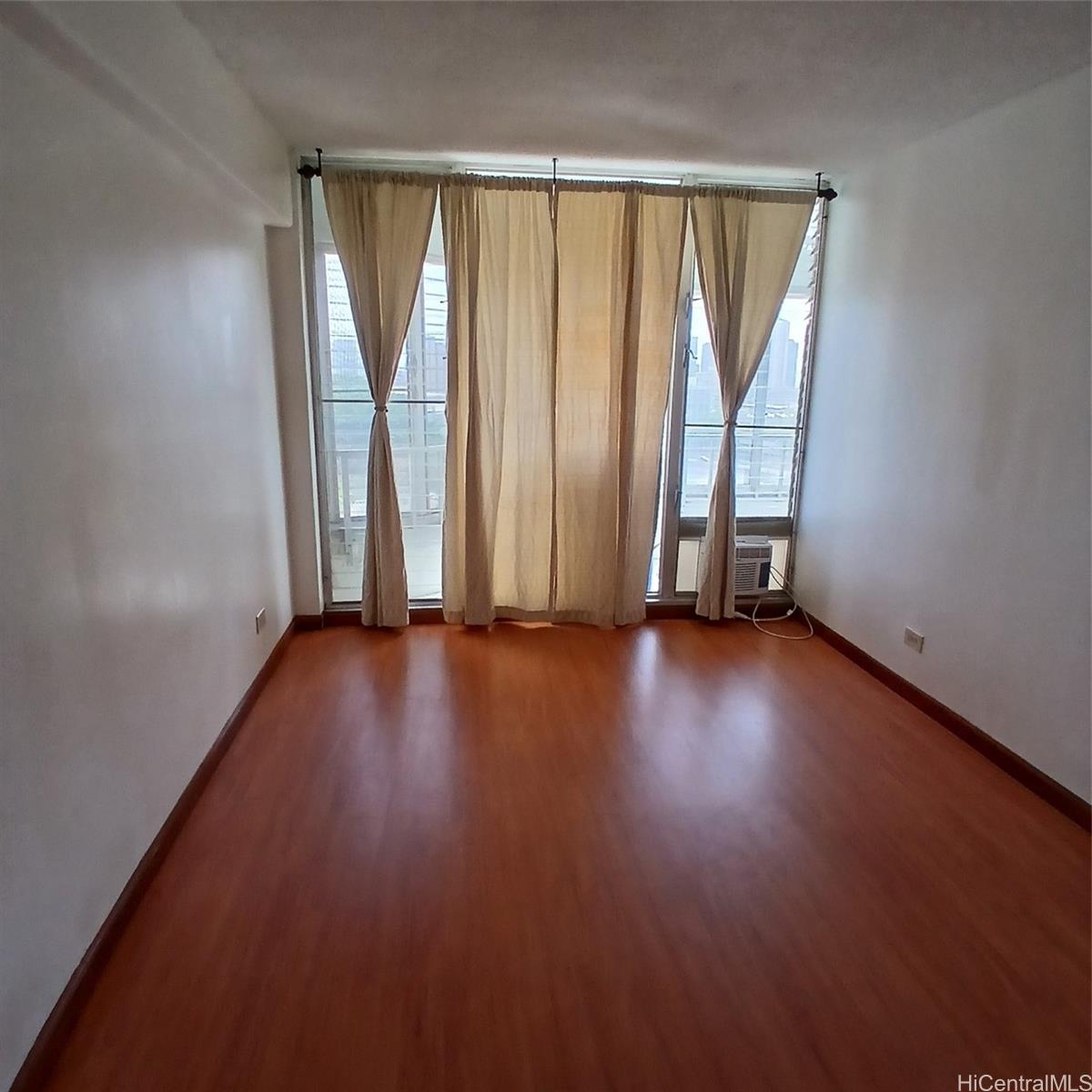 410 Magellan Ave Honolulu - Rental - photo 8 of 13