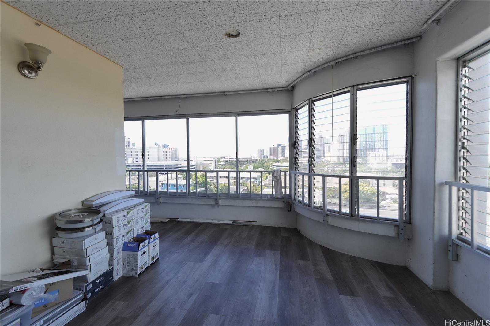 Magellan condo # 409, Honolulu, Hawaii - photo 2 of 7