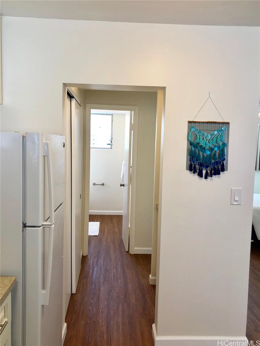 Hawaiian Prince Apts LTD condo # 403, Honolulu, Hawaii - photo 5 of 12