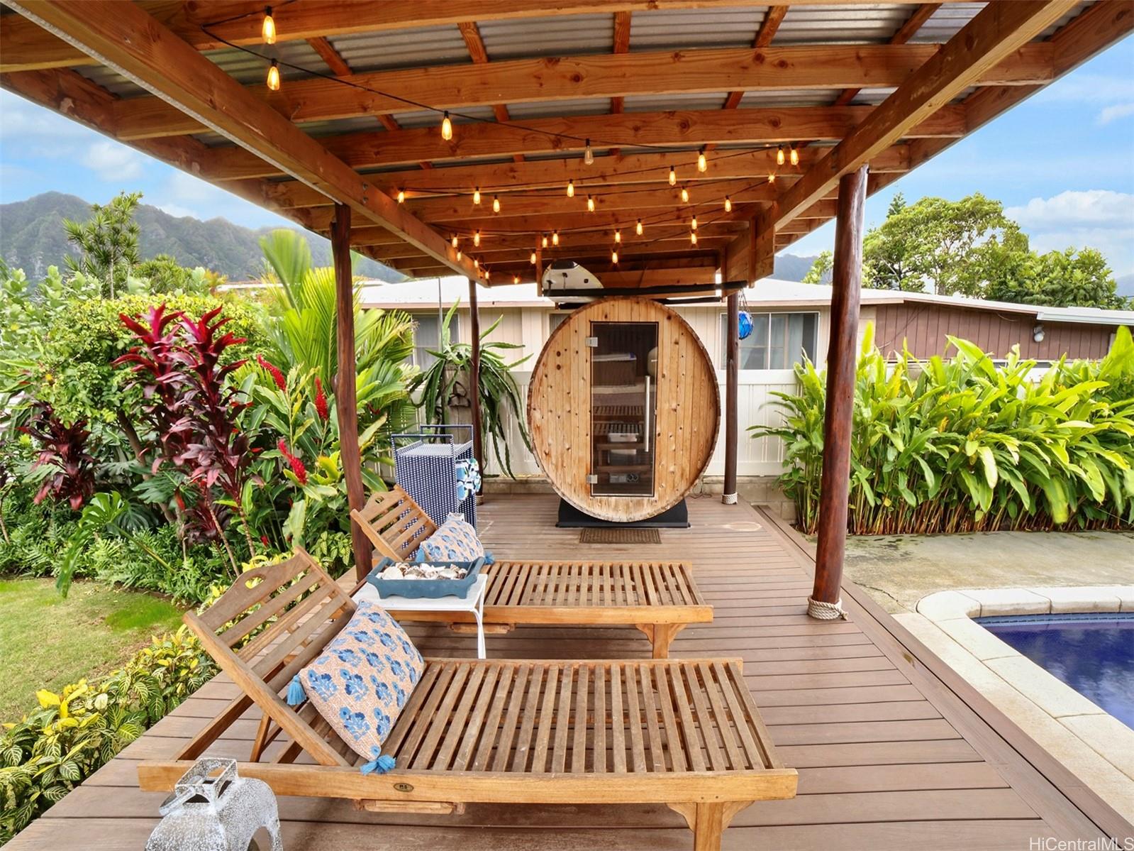 41-046  Hihimanu Street Waimanalo, Kailua home - photo 3 of 25