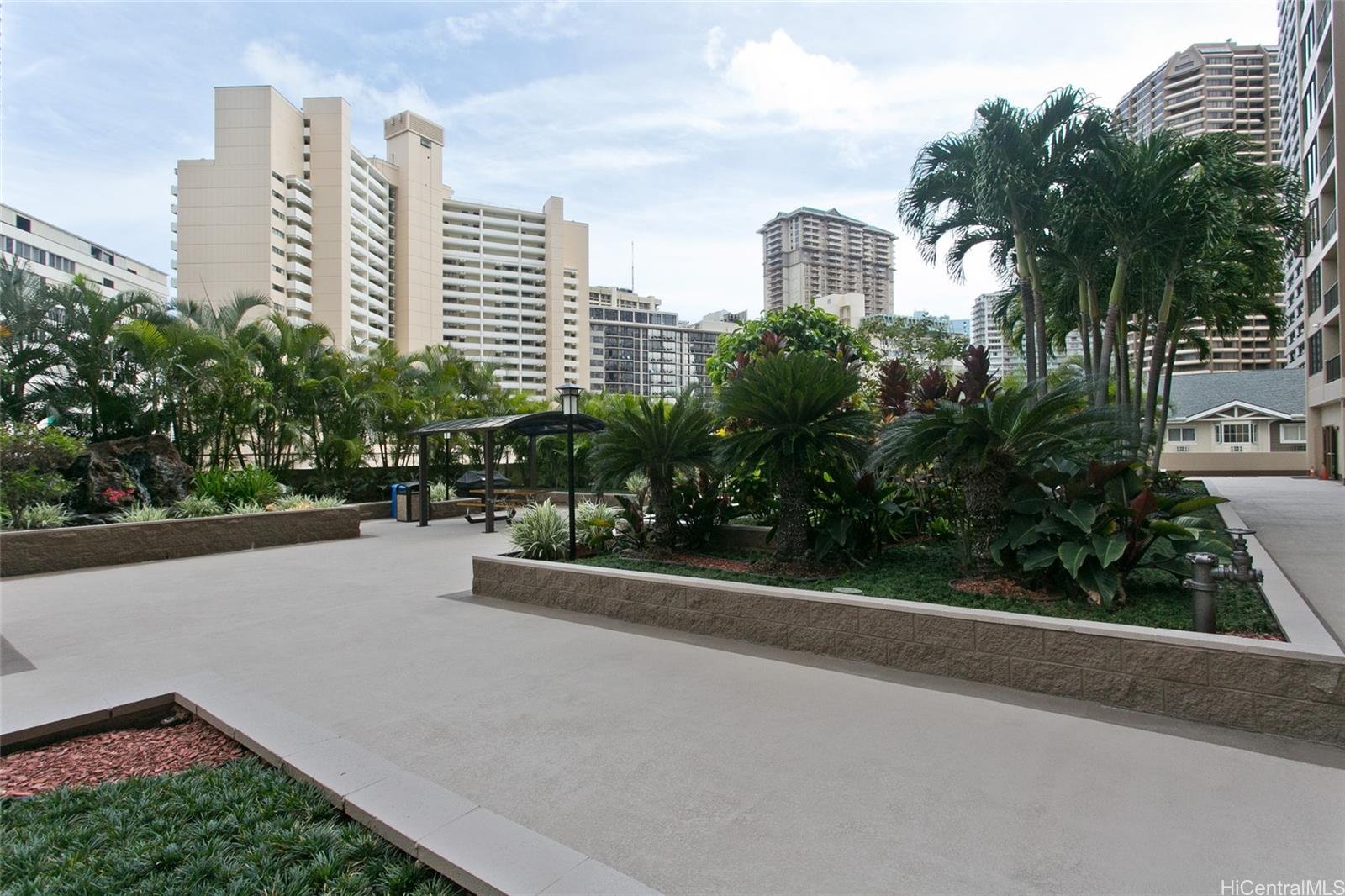 Chateau Waikiki condo # 1204, Honolulu, Hawaii - photo 15 of 18