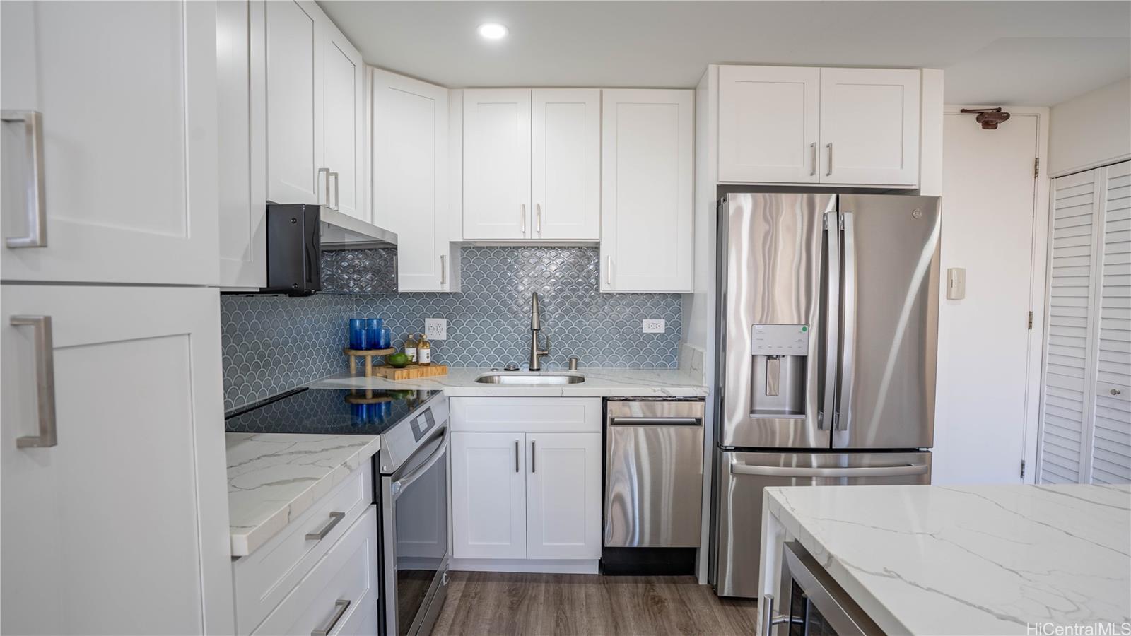 Chateau Waikiki condo # 1212, Honolulu, Hawaii - photo 10 of 25