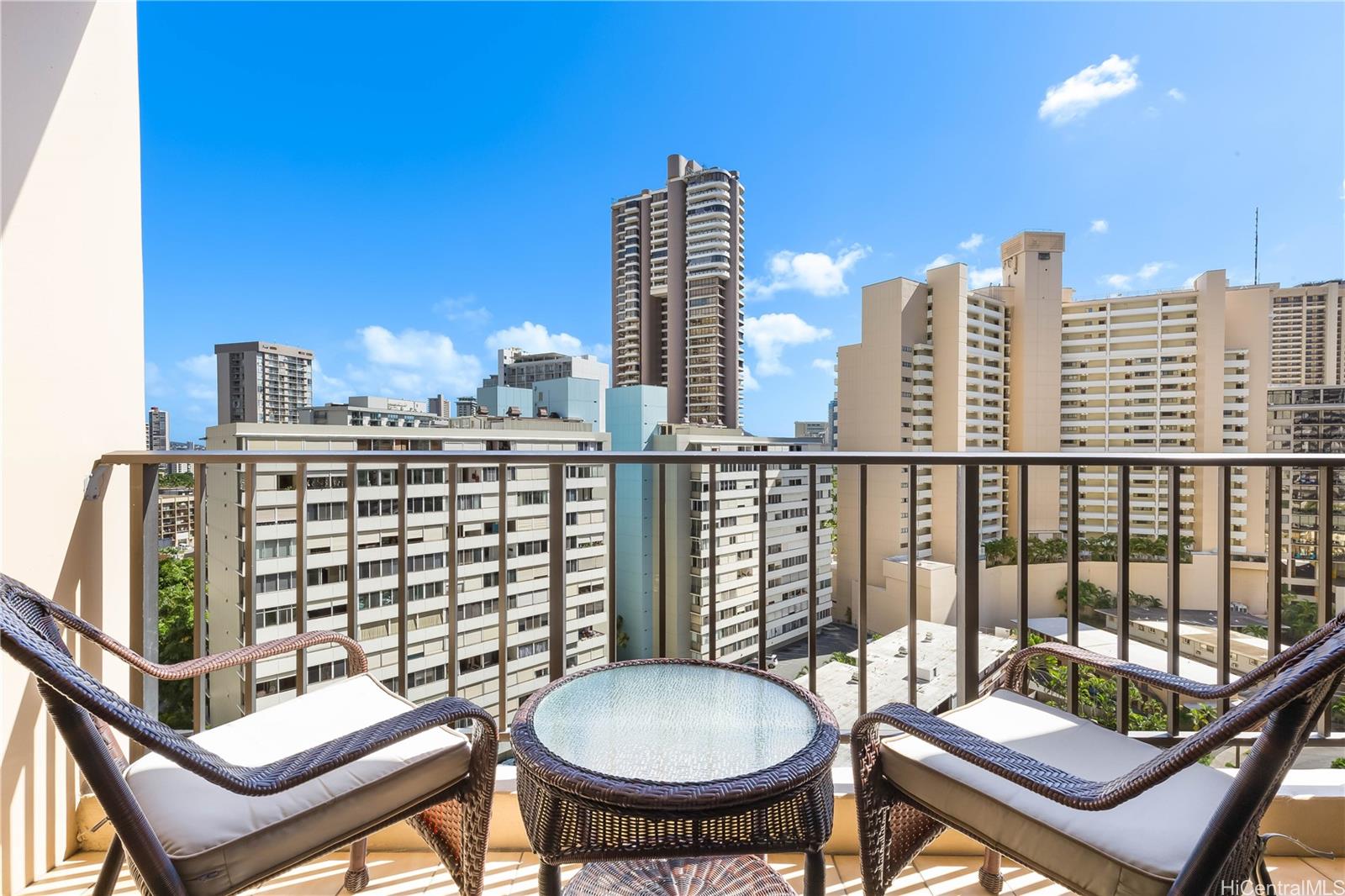 Chateau Waikiki condo # 1405, Honolulu, Hawaii - photo 18 of 25