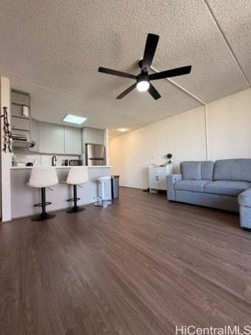 411 Hobron Ln Honolulu - Rental - photo 3 of 16