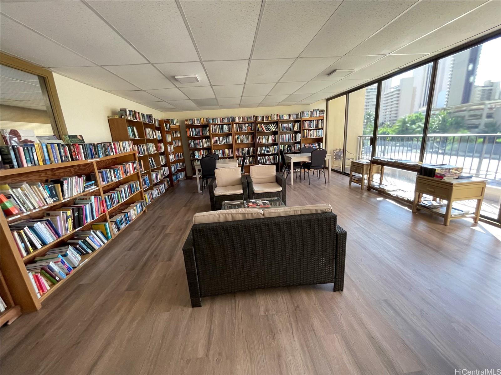 Chateau Waikiki condo # 1510, Honolulu, Hawaii - photo 13 of 18