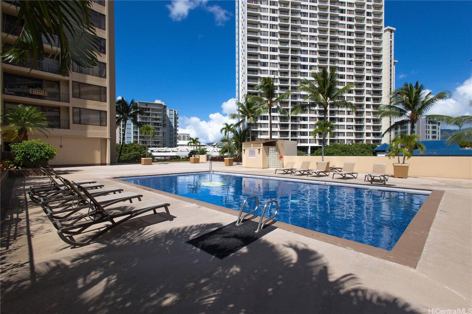 Chateau Waikiki condo # 1512, Honolulu, Hawaii - photo 14 of 25