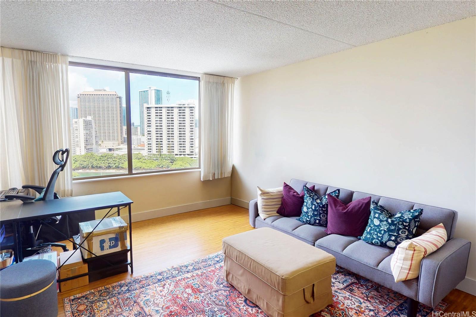 Chateau Waikiki condo # 1512, Honolulu, Hawaii - photo 2 of 25