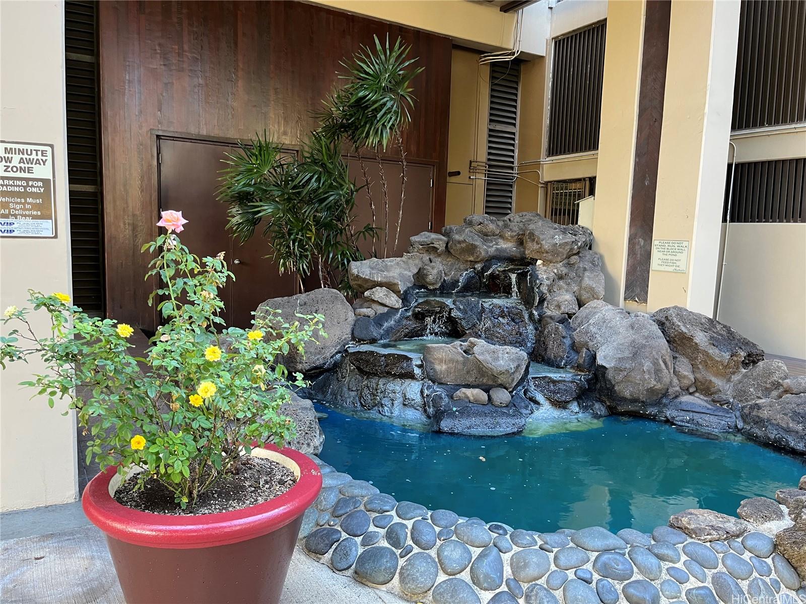 411 Hobron Ln Honolulu - Rental - photo 2 of 11