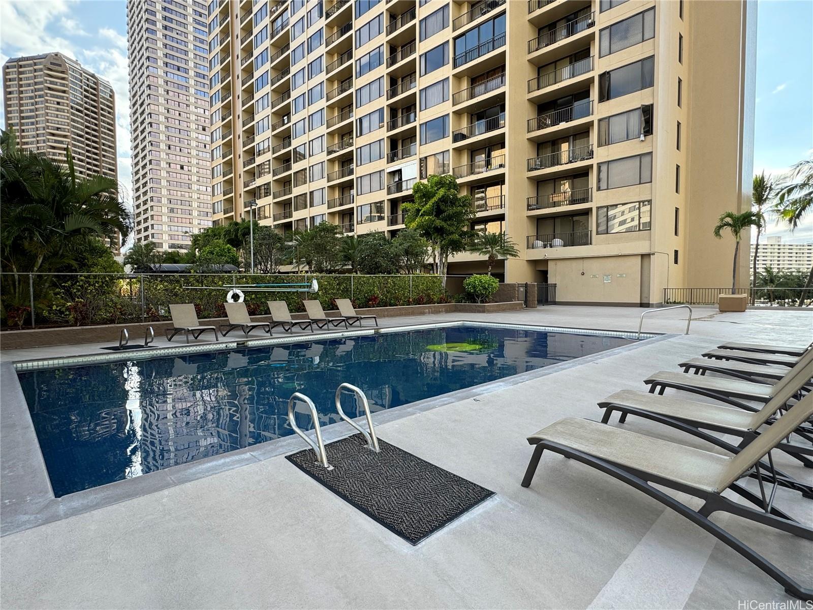 Chateau Waikiki condo # 1805, Honolulu, Hawaii - photo 15 of 21