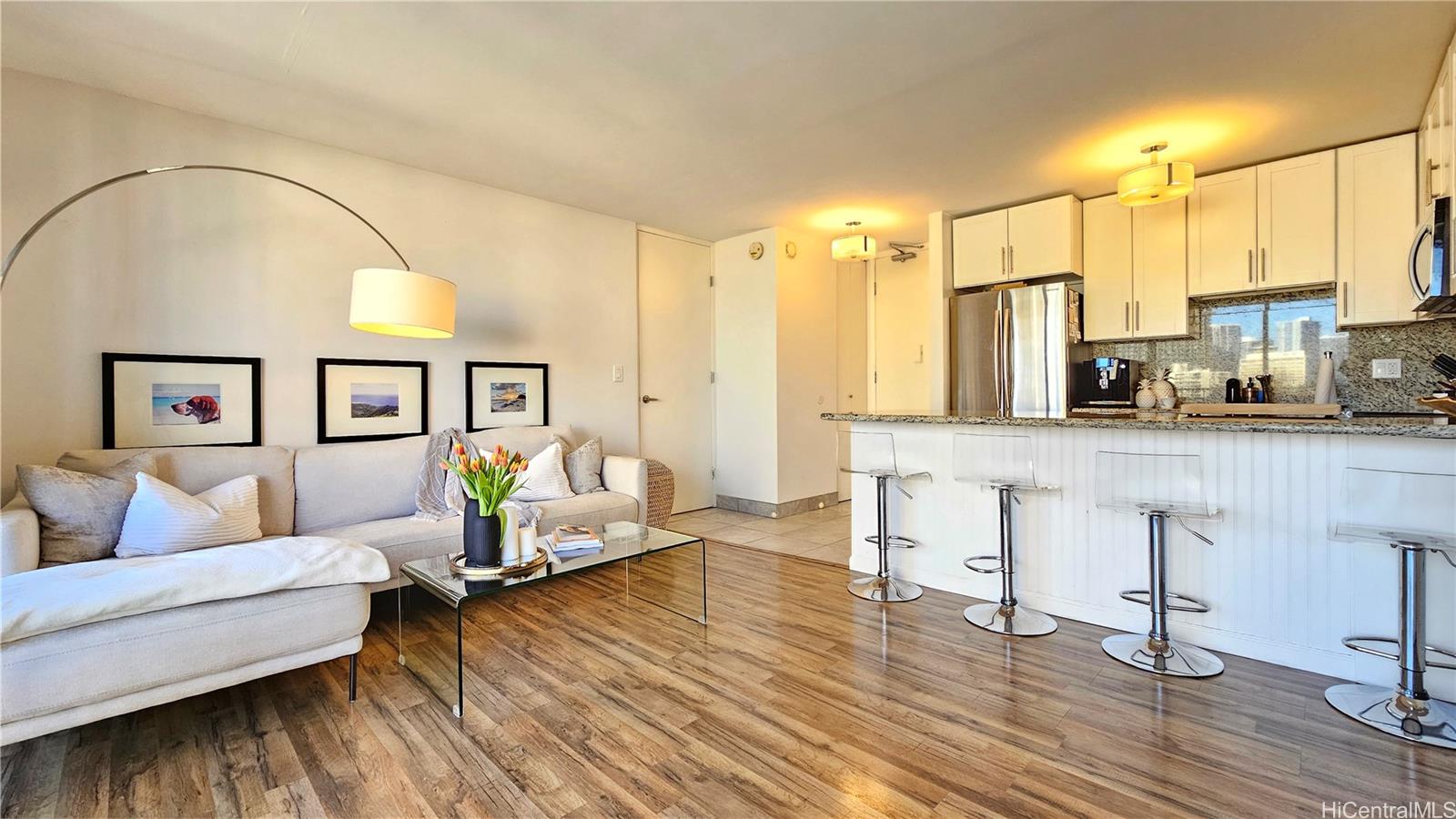 Chateau Waikiki condo # 1810, Honolulu, Hawaii - photo 2 of 23