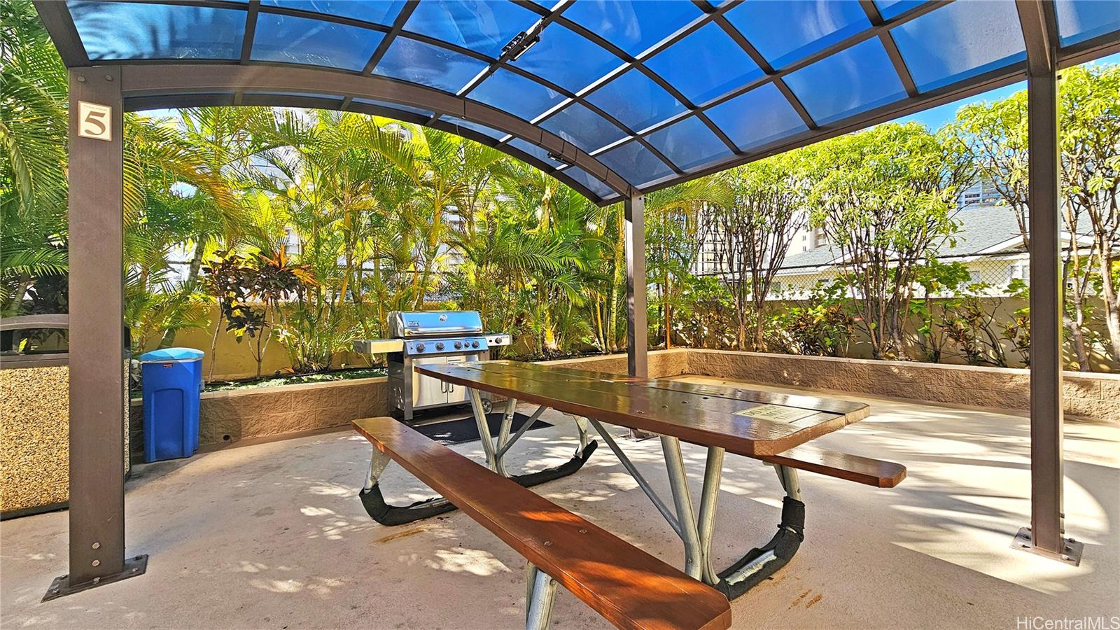 Chateau Waikiki condo # 1810, Honolulu, Hawaii - photo 15 of 23
