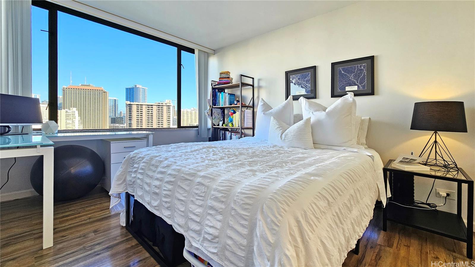 Chateau Waikiki condo # 1810, Honolulu, Hawaii - photo 9 of 23