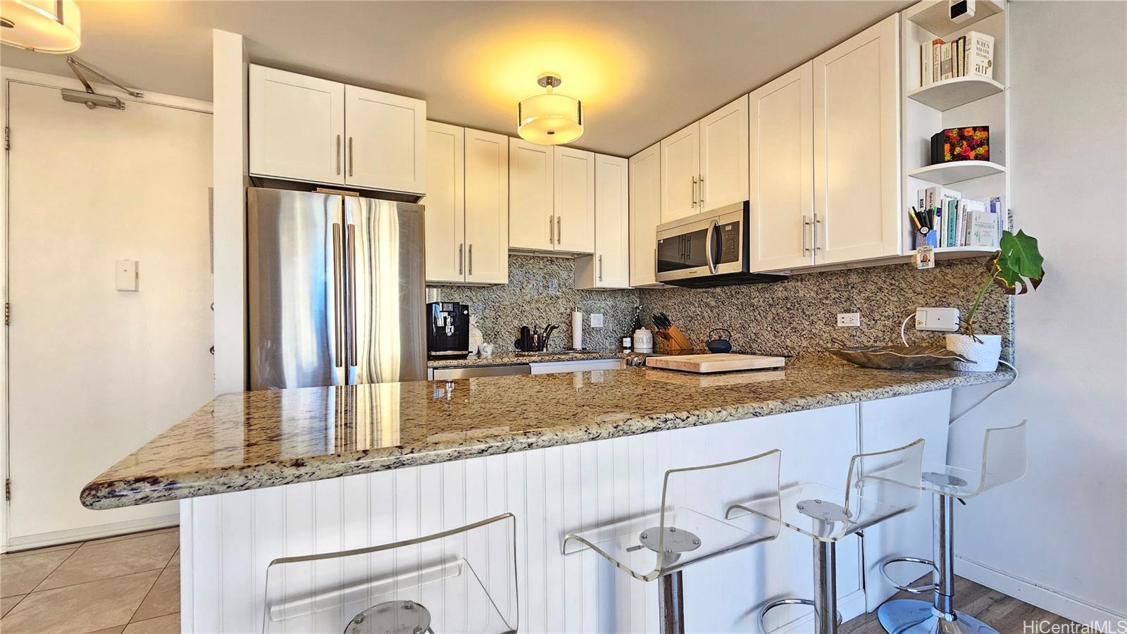 Chateau Waikiki condo # 1810, Honolulu, Hawaii - photo 10 of 23
