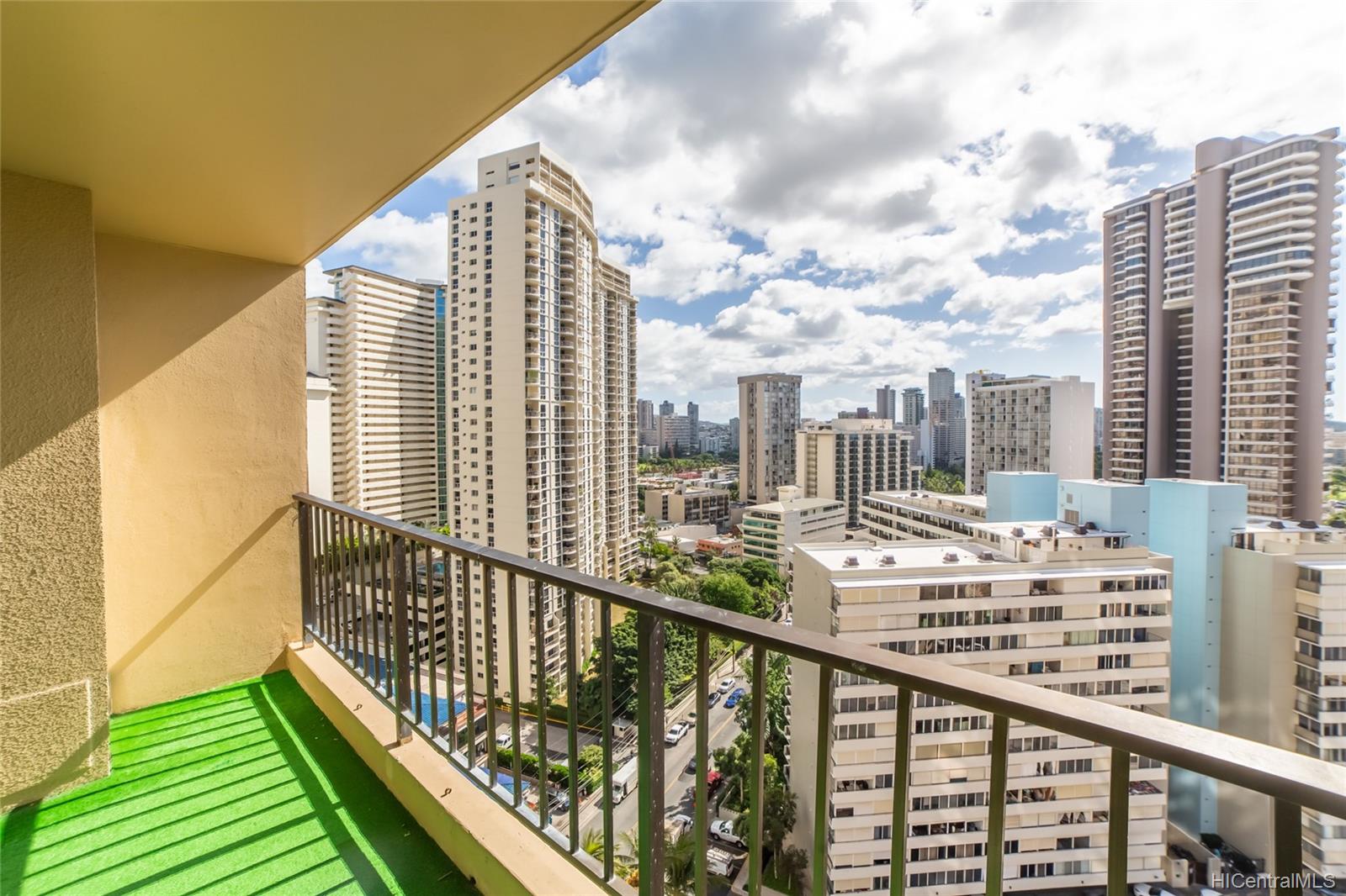 Chateau Waikiki 2001, 411 Hobron Lane, Honolulu Waikiki condo