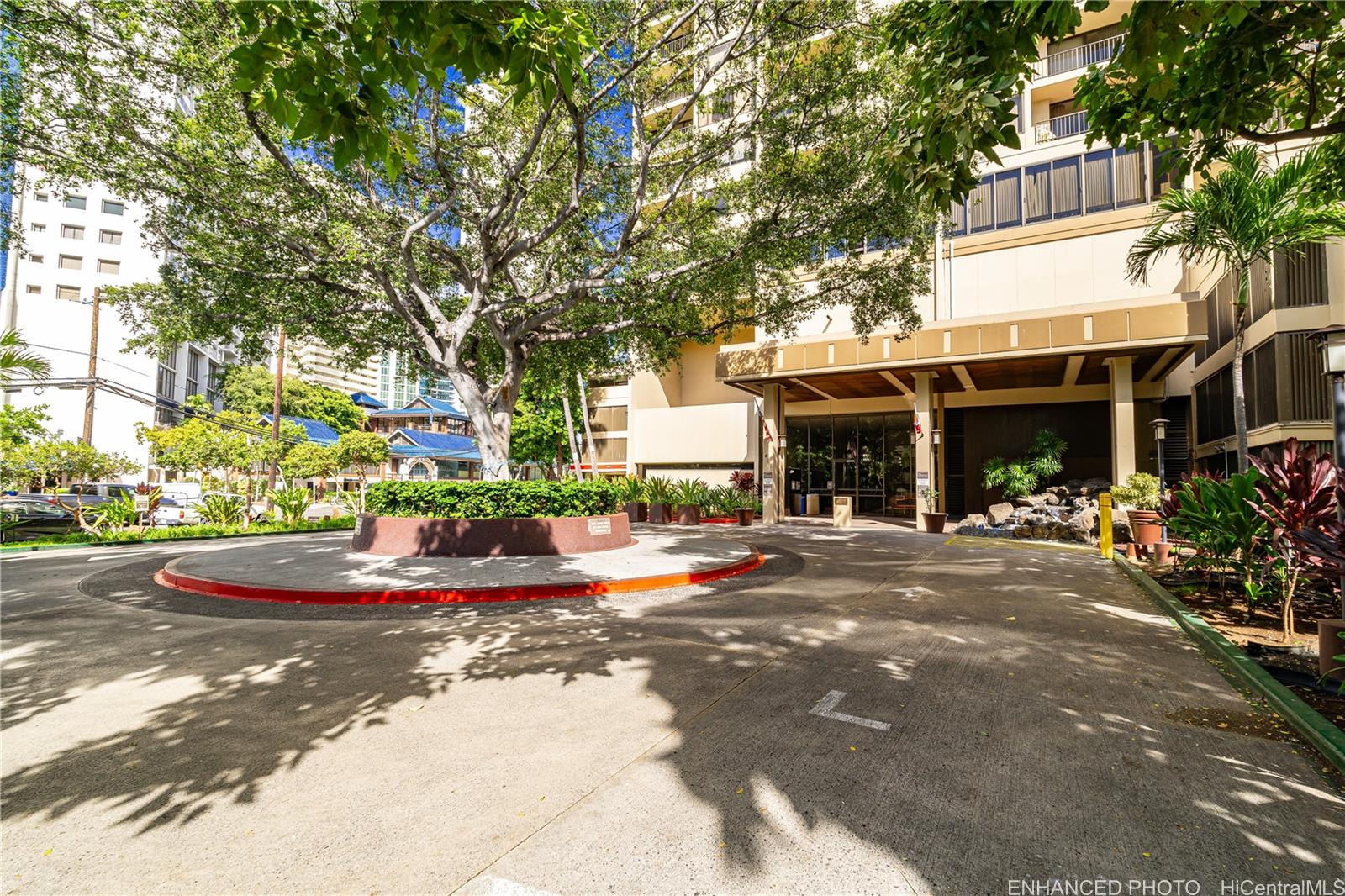 Chateau Waikiki condo # 2002, Honolulu, Hawaii - photo 22 of 25