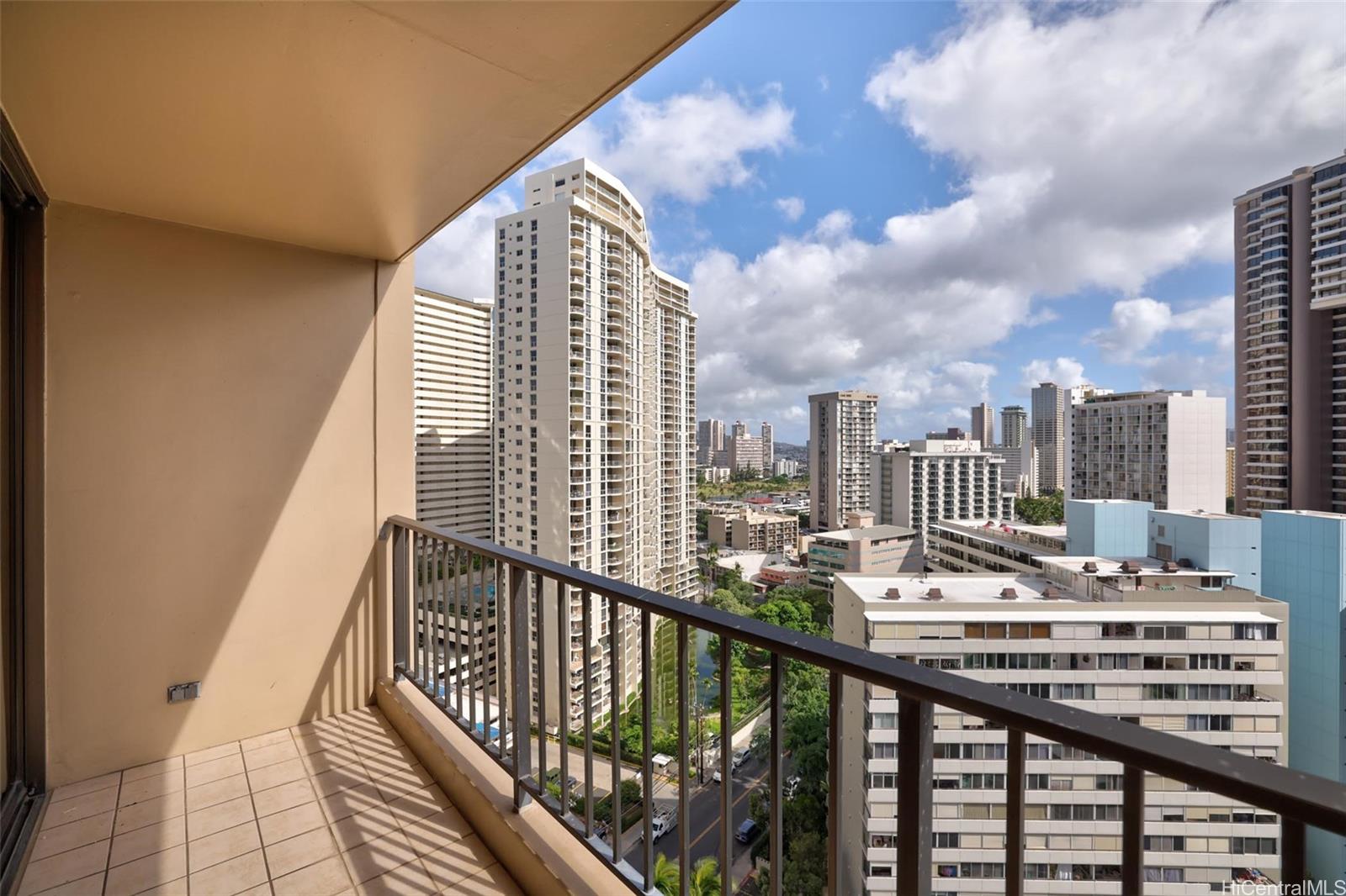 Chateau Waikiki condo # 2003, Honolulu, Hawaii - photo 6 of 25