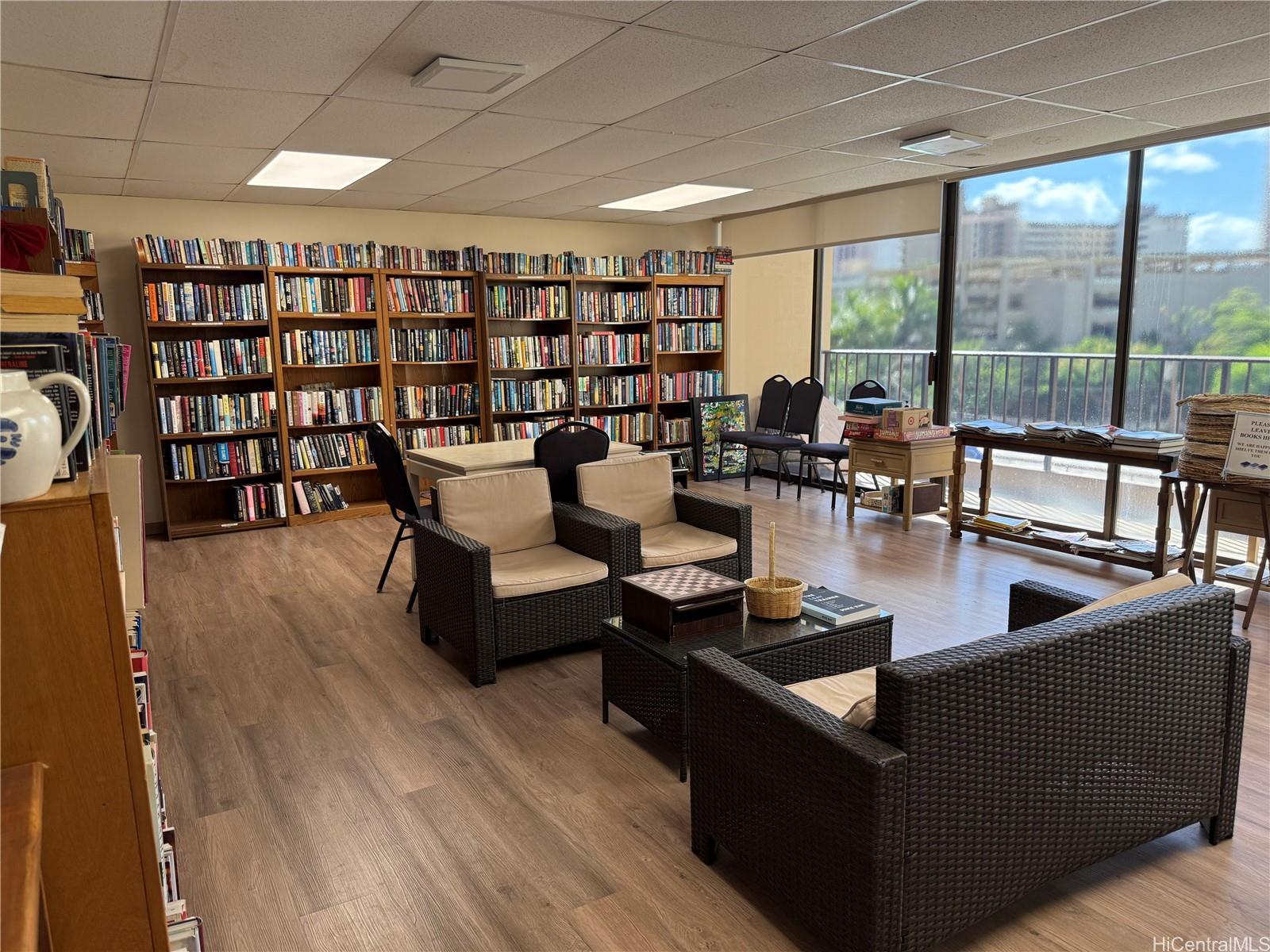 Chateau Waikiki condo # 2108, Honolulu, Hawaii - photo 18 of 21