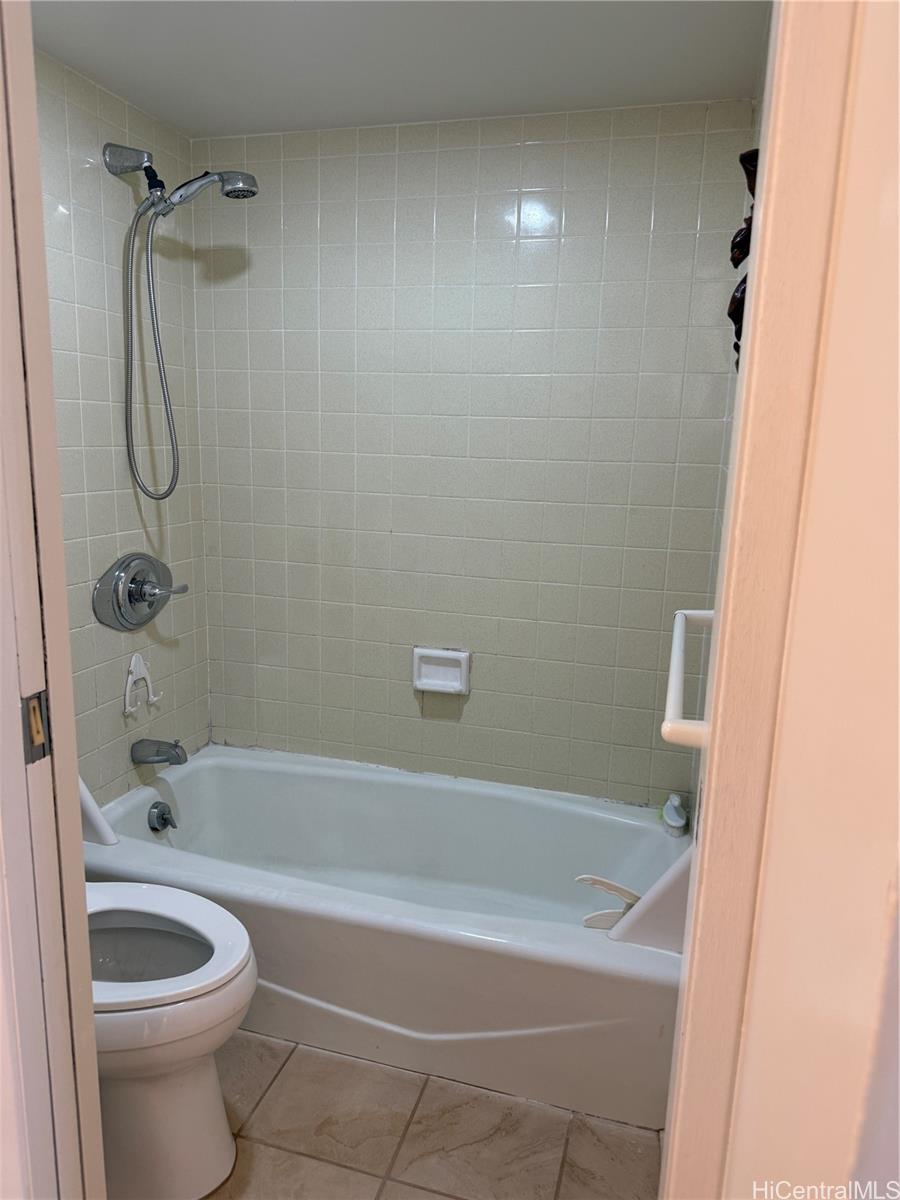 Chateau Waikiki condo # 2108, Honolulu, Hawaii - photo 9 of 21