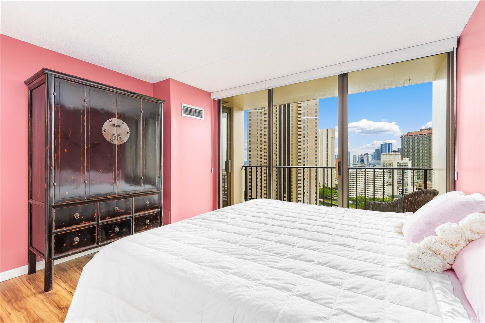 Chateau Waikiki condo # 2202, Honolulu, Hawaii - photo 12 of 25