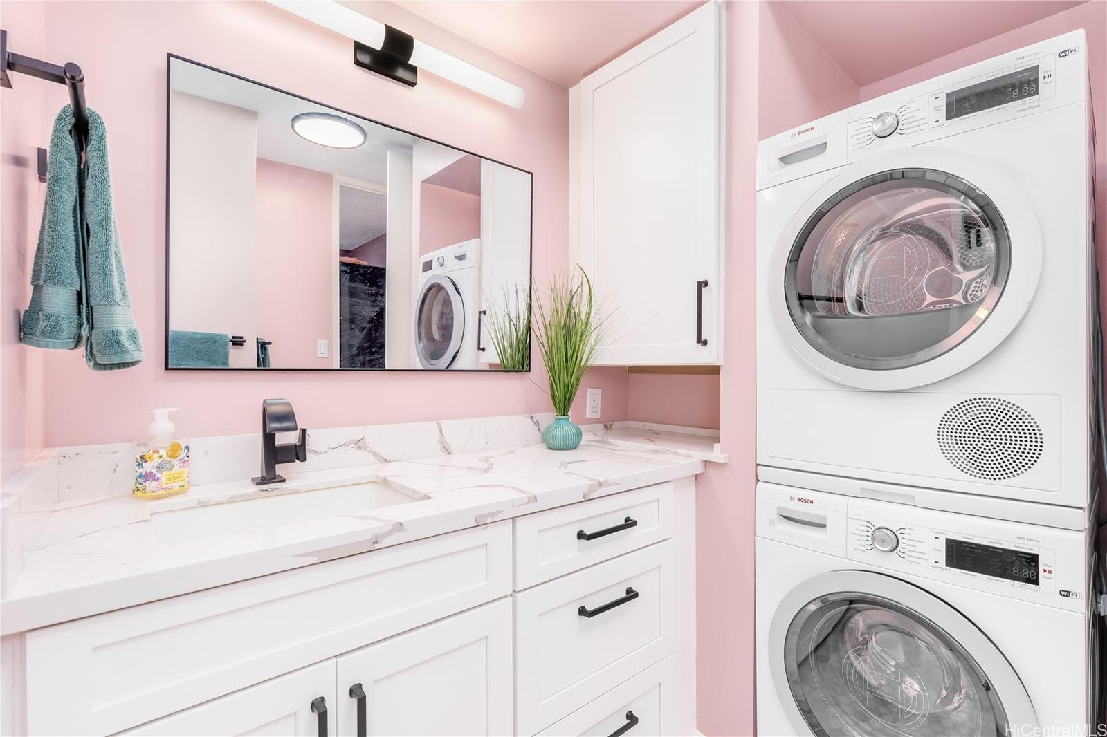 Chateau Waikiki condo # 2202, Honolulu, Hawaii - photo 16 of 25