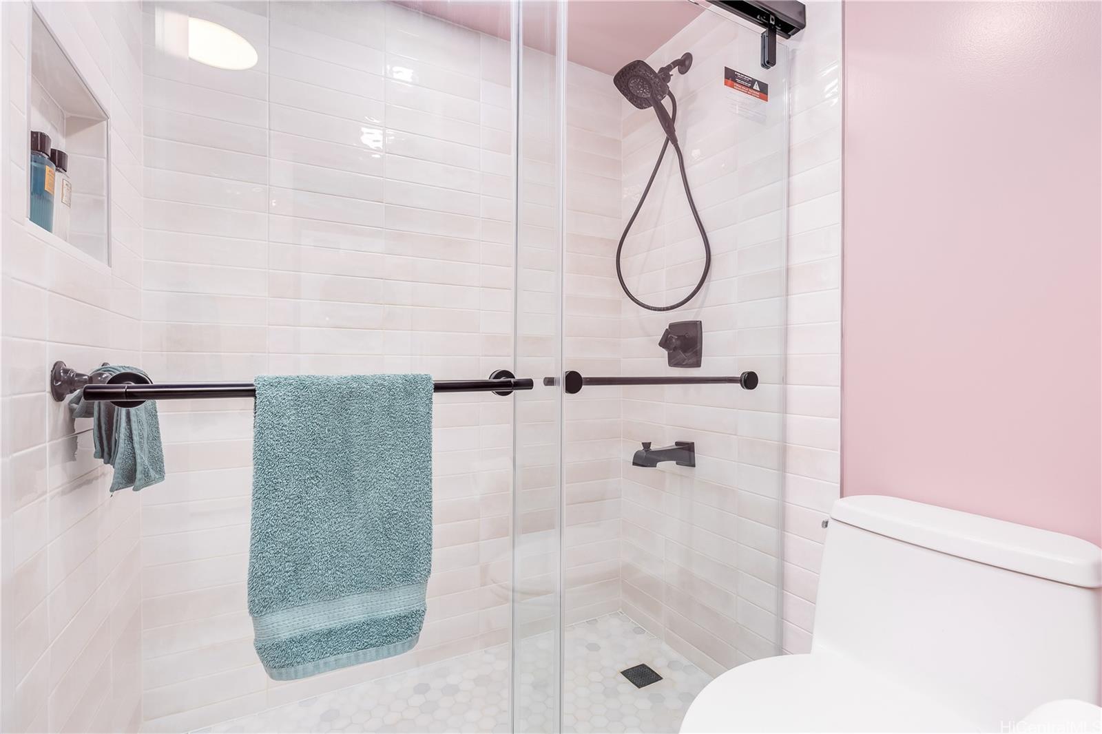 Chateau Waikiki condo # 2202, Honolulu, Hawaii - photo 17 of 25