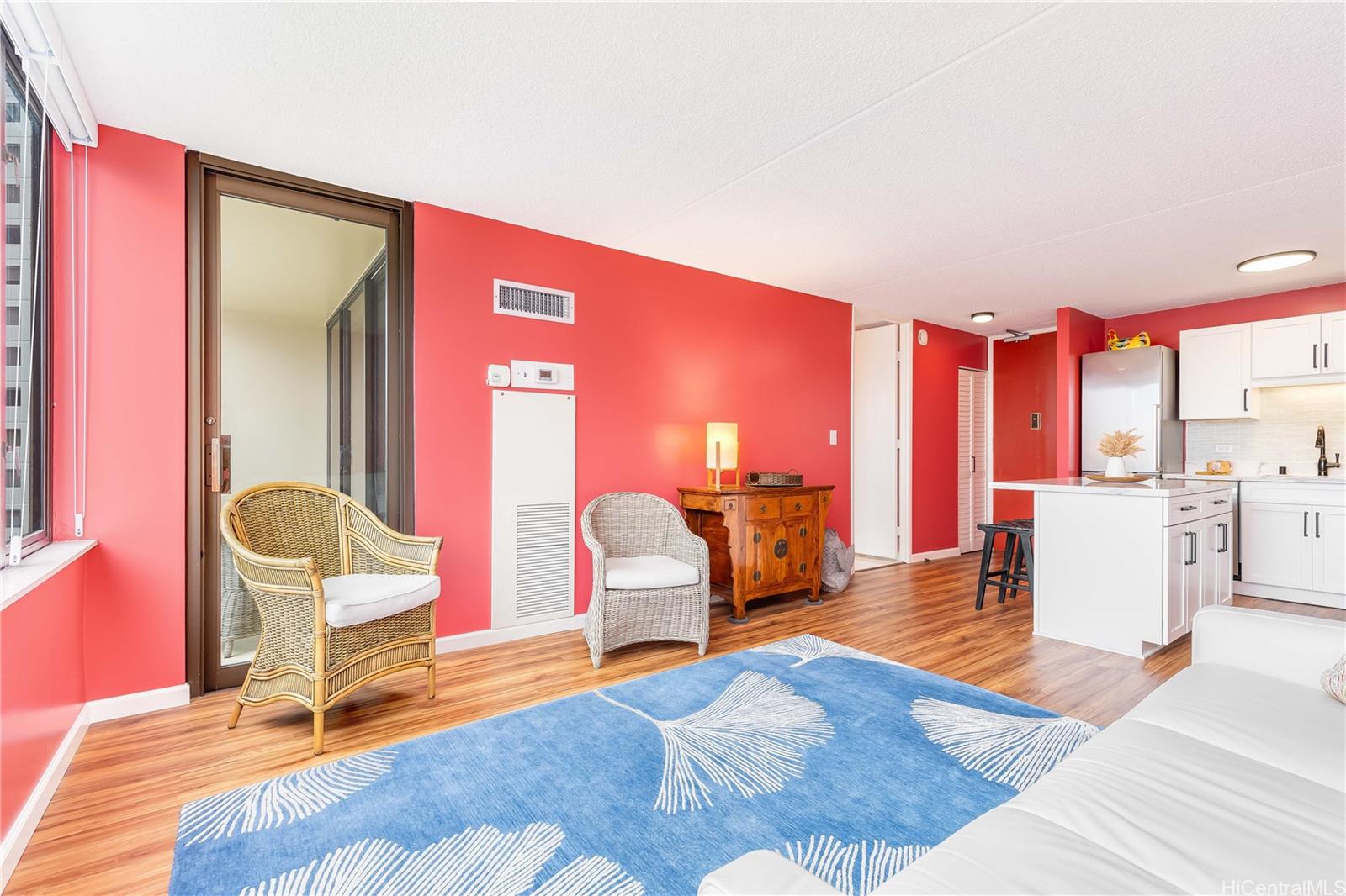 Chateau Waikiki condo # 2202, Honolulu, Hawaii - photo 8 of 25