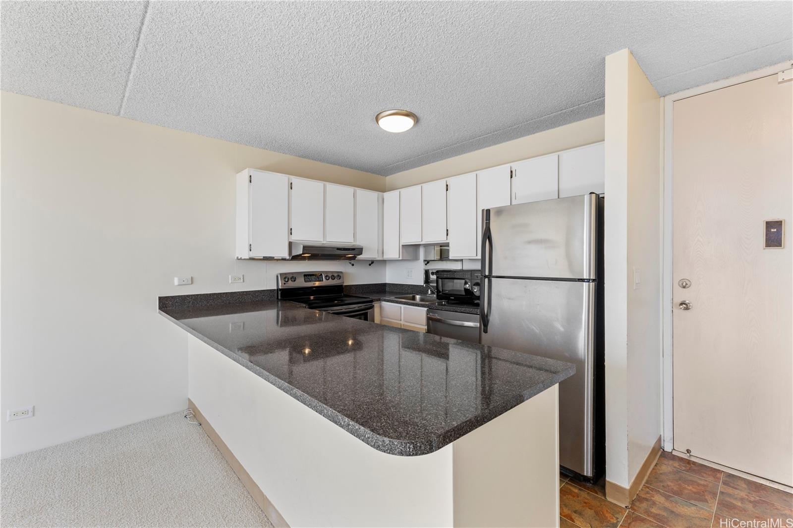 Chateau Waikiki condo # 3005, Honolulu, Hawaii - photo 11 of 23