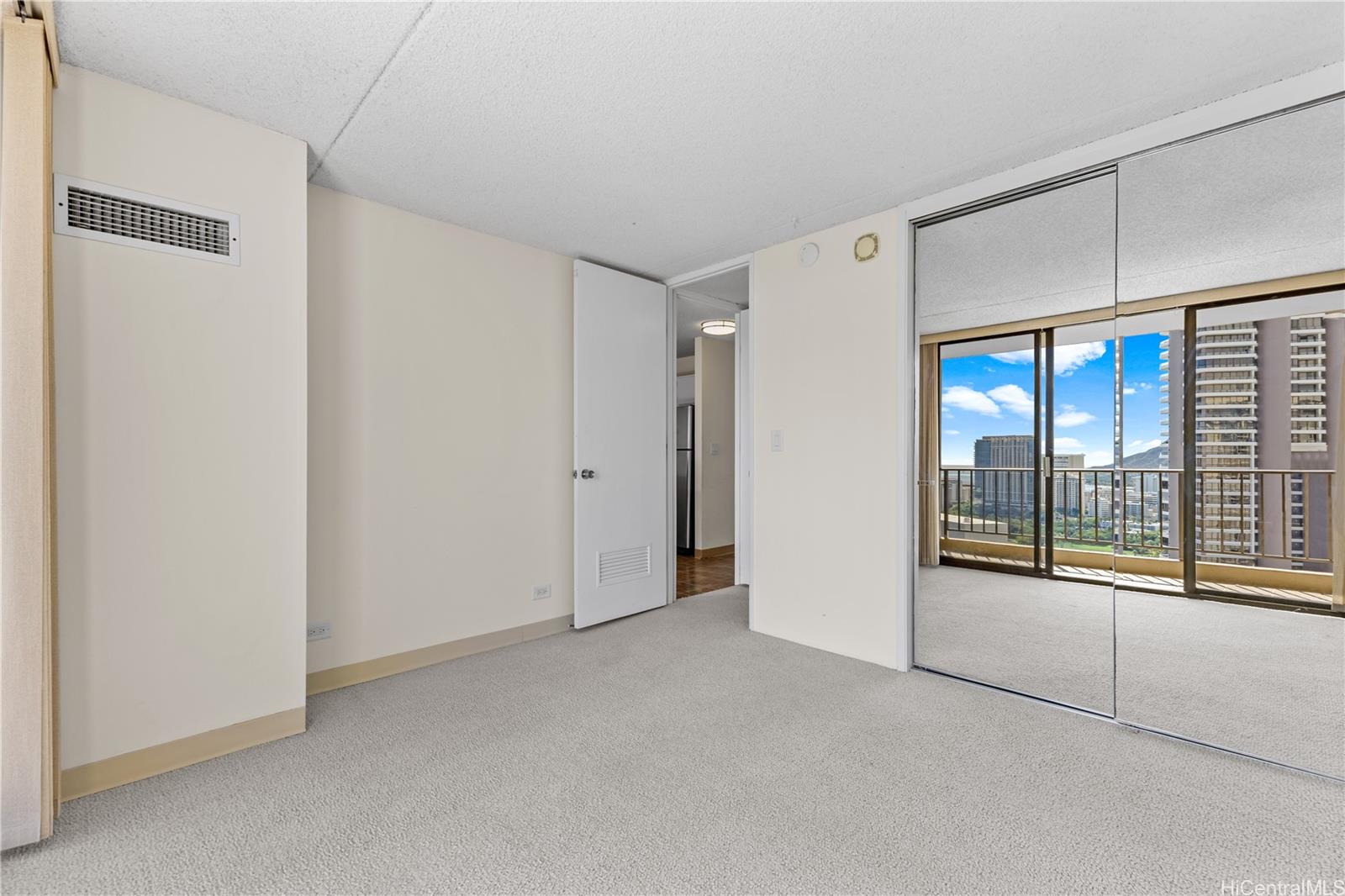 Chateau Waikiki condo # 3005, Honolulu, Hawaii - photo 15 of 23