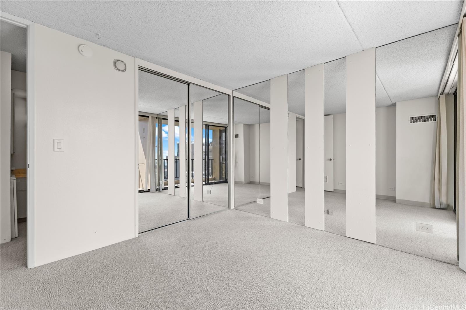 Chateau Waikiki condo # 3005, Honolulu, Hawaii - photo 17 of 23