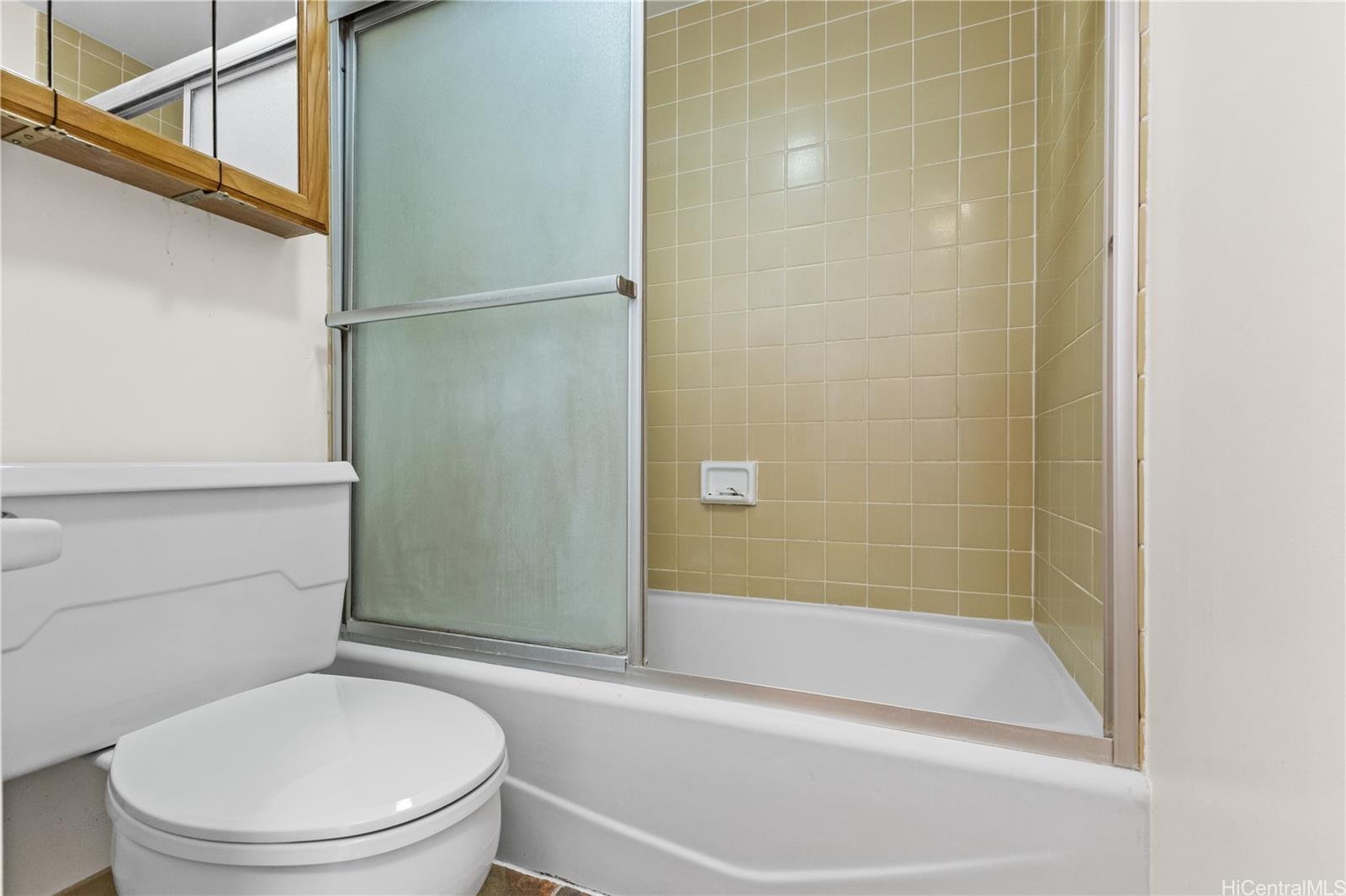 Chateau Waikiki condo # 3005, Honolulu, Hawaii - photo 20 of 23