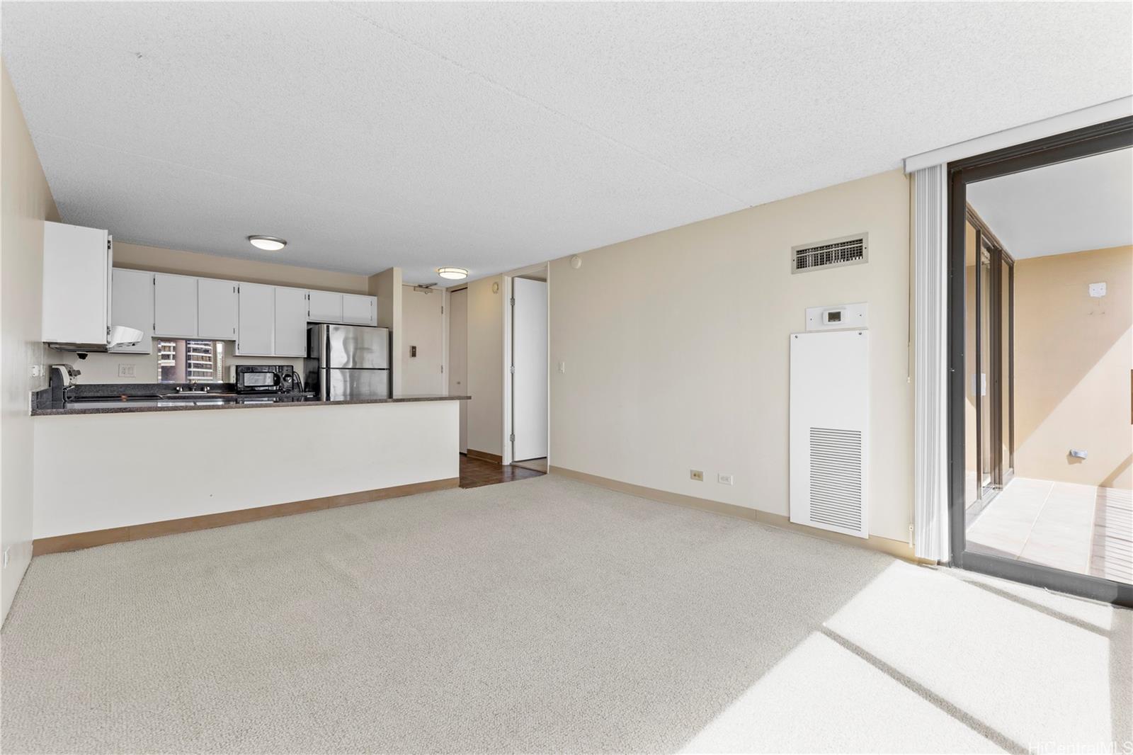 Chateau Waikiki condo # 3005, Honolulu, Hawaii - photo 7 of 23