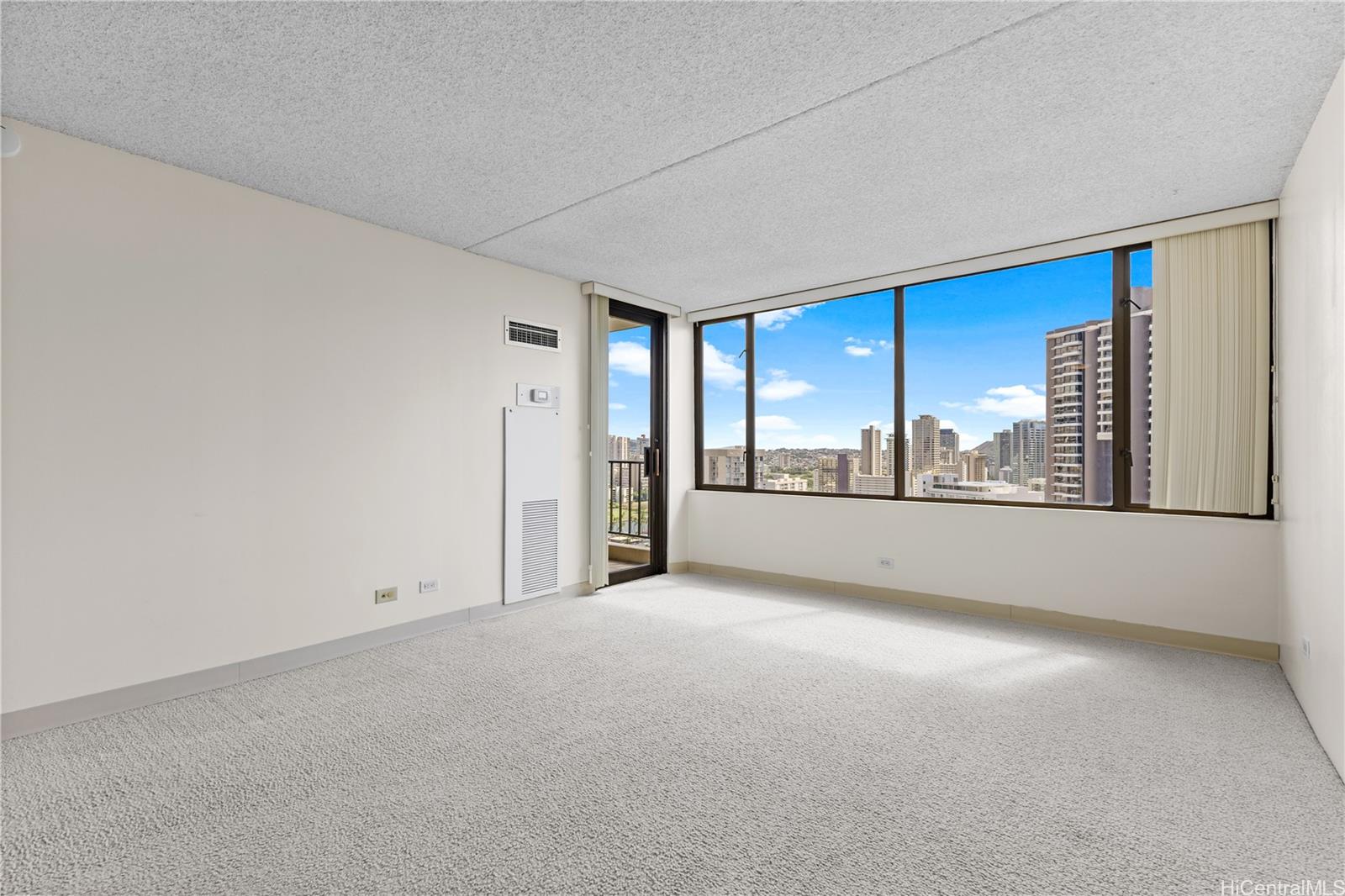 Chateau Waikiki condo # 3005, Honolulu, Hawaii - photo 8 of 23