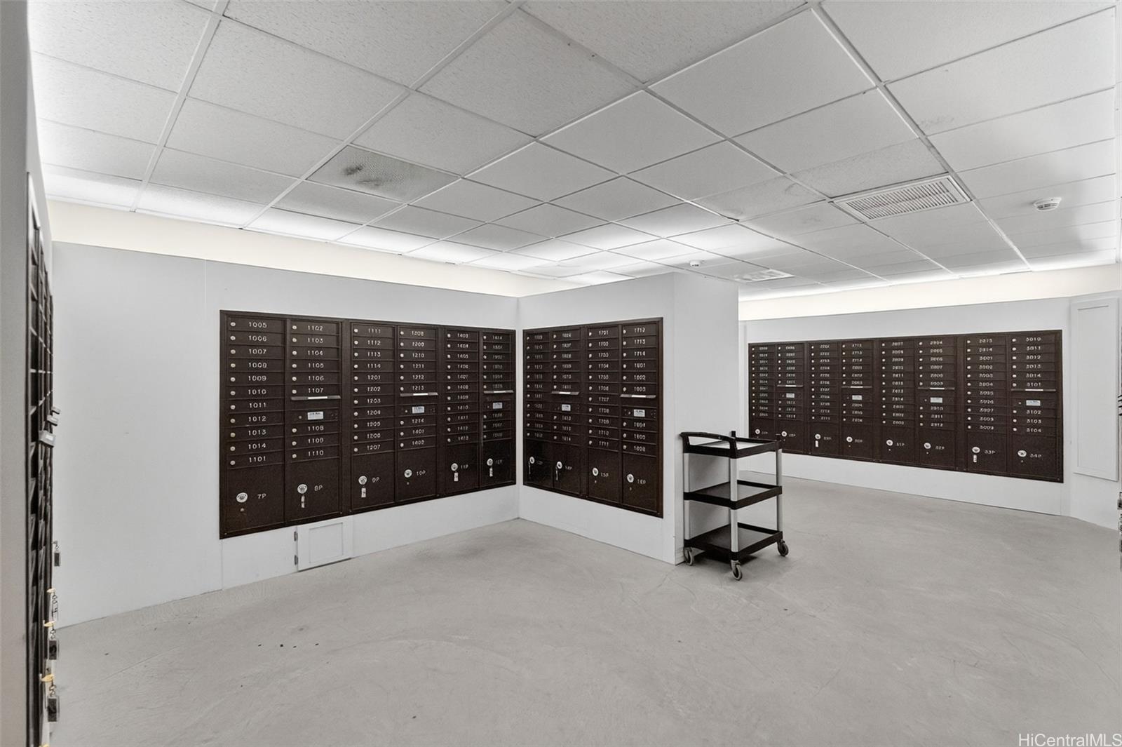 Chateau Waikiki condo # 3203, Honolulu, Hawaii - photo 20 of 25