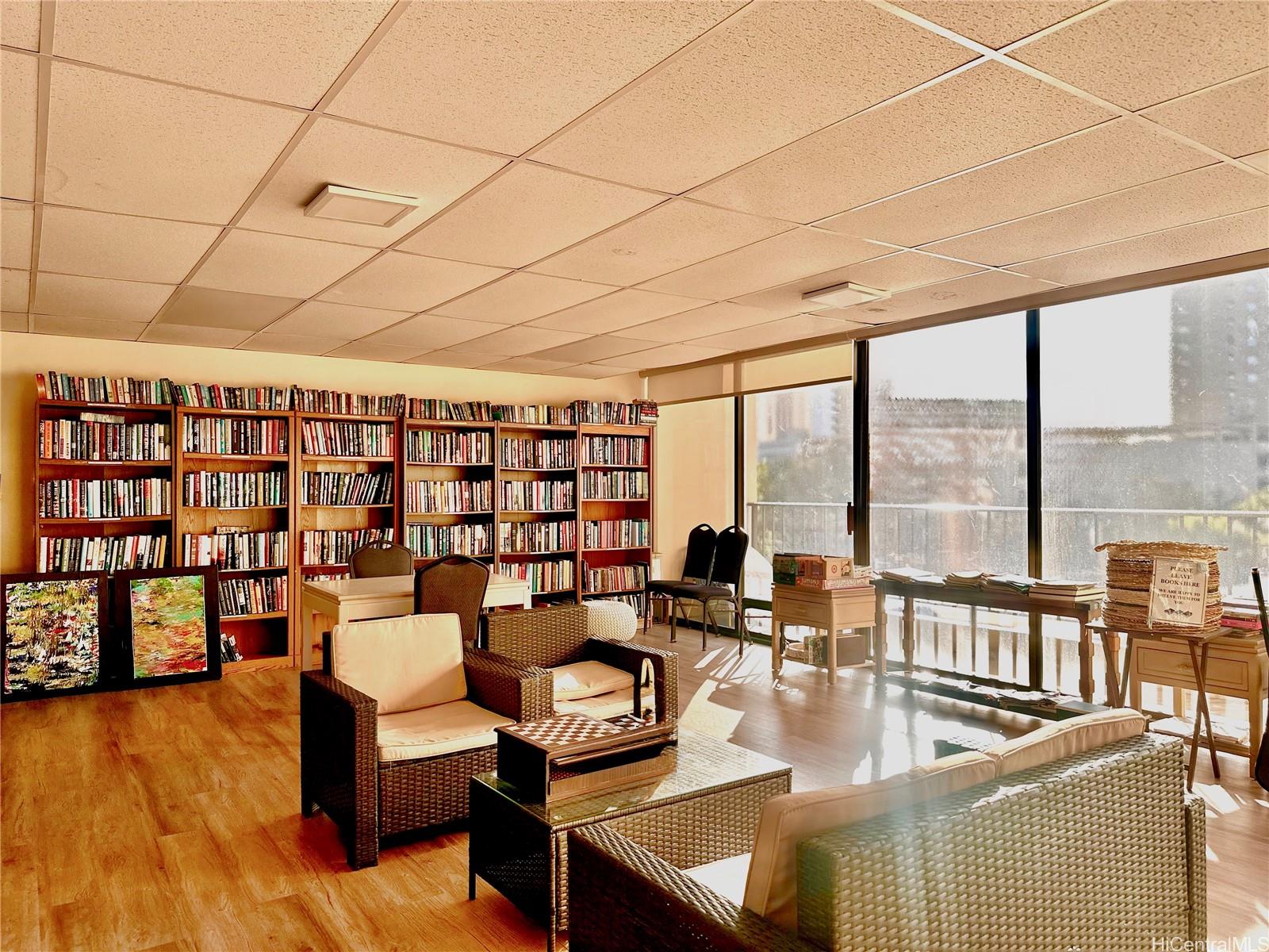 Chateau Waikiki condo # 3204, Honolulu, Hawaii - photo 15 of 16