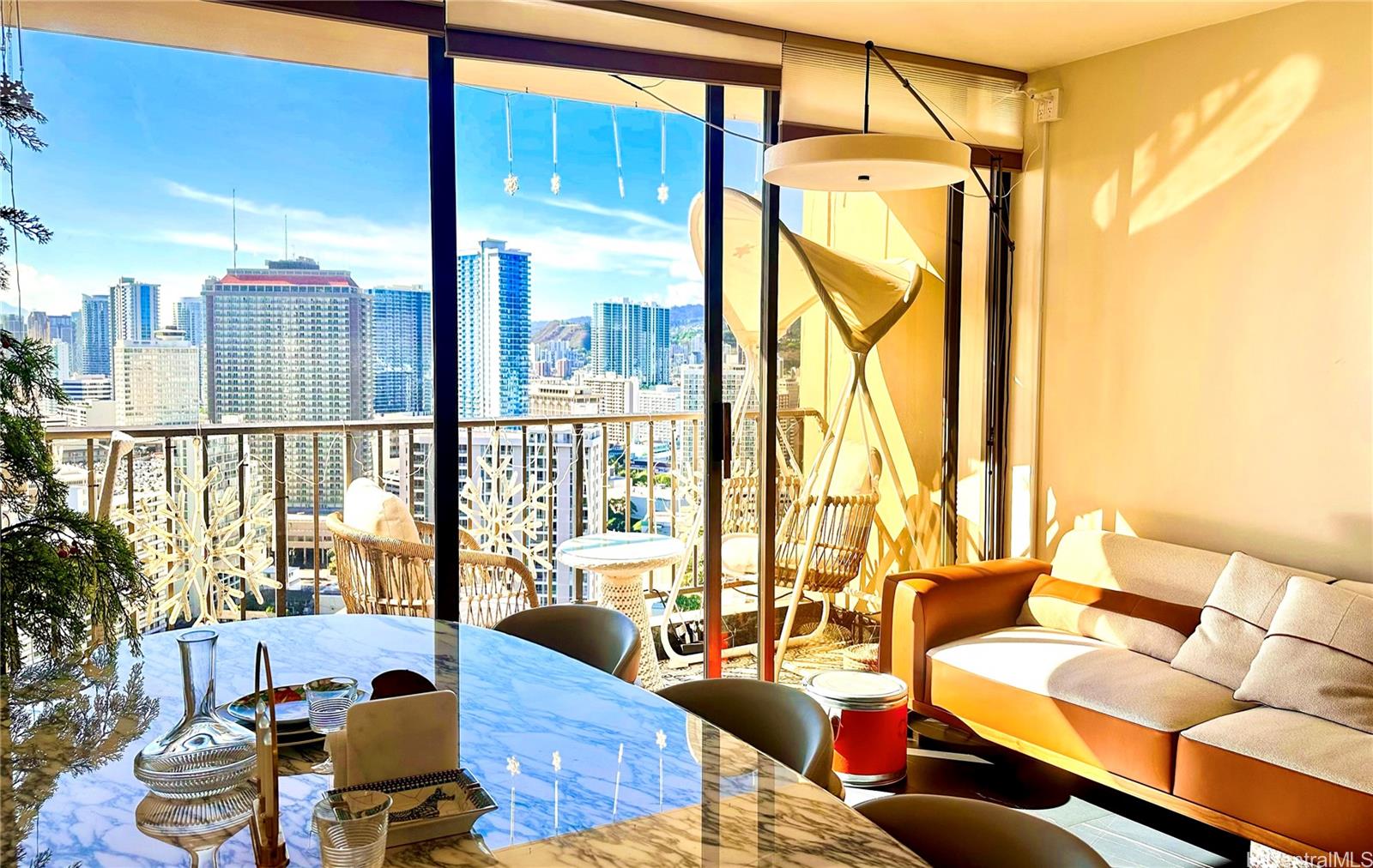 Chateau Waikiki condo # 3204, Honolulu, Hawaii - photo 4 of 16