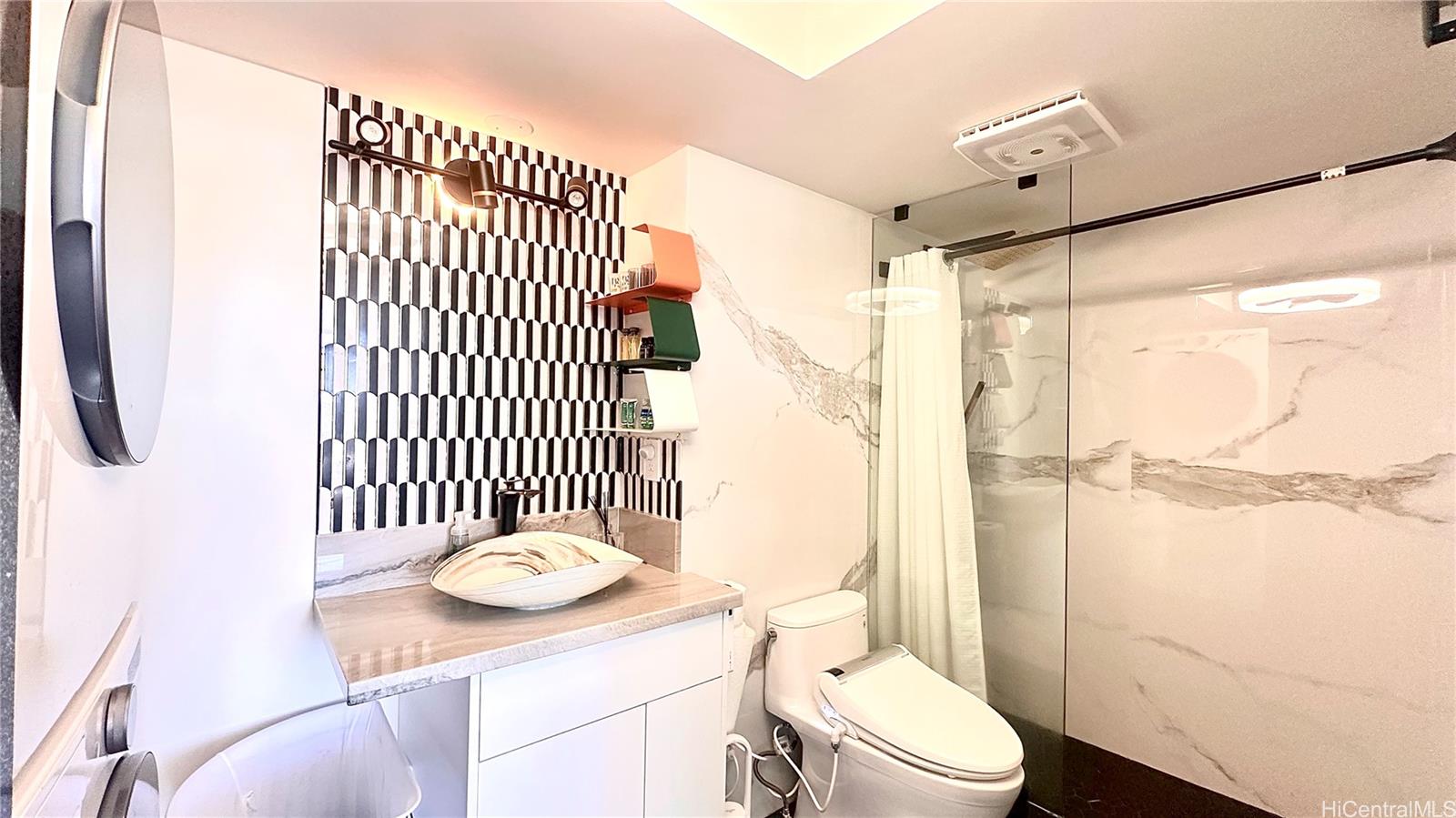 Chateau Waikiki condo # 3204, Honolulu, Hawaii - photo 6 of 16