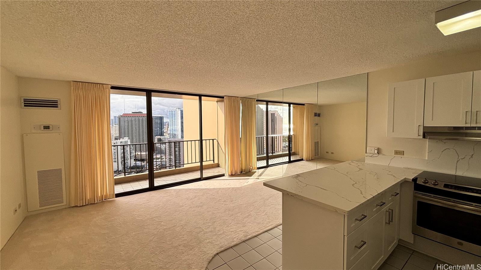 411 Hobron Ln Honolulu - Rental - photo 4 of 9