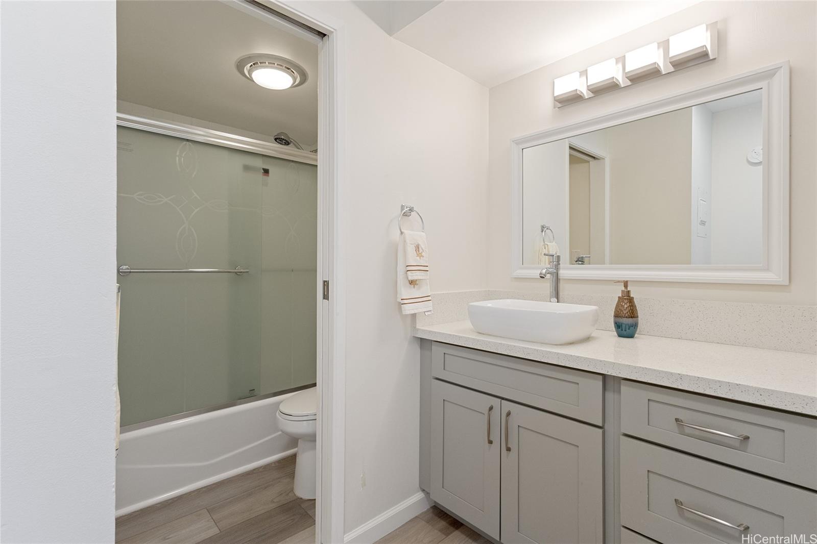 Chateau Waikiki condo # 3402, Honolulu, Hawaii - photo 9 of 19