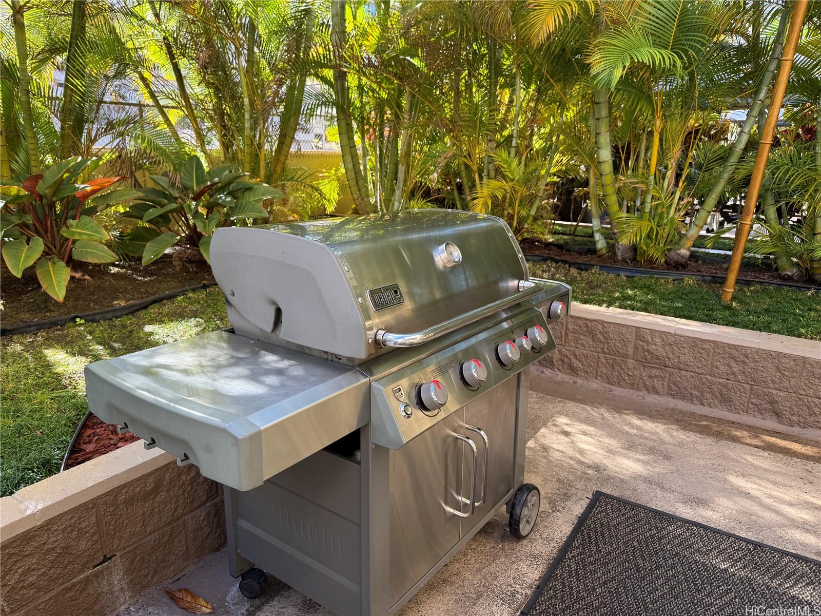 411 Hobron Ln Honolulu - Rental - photo 17 of 25