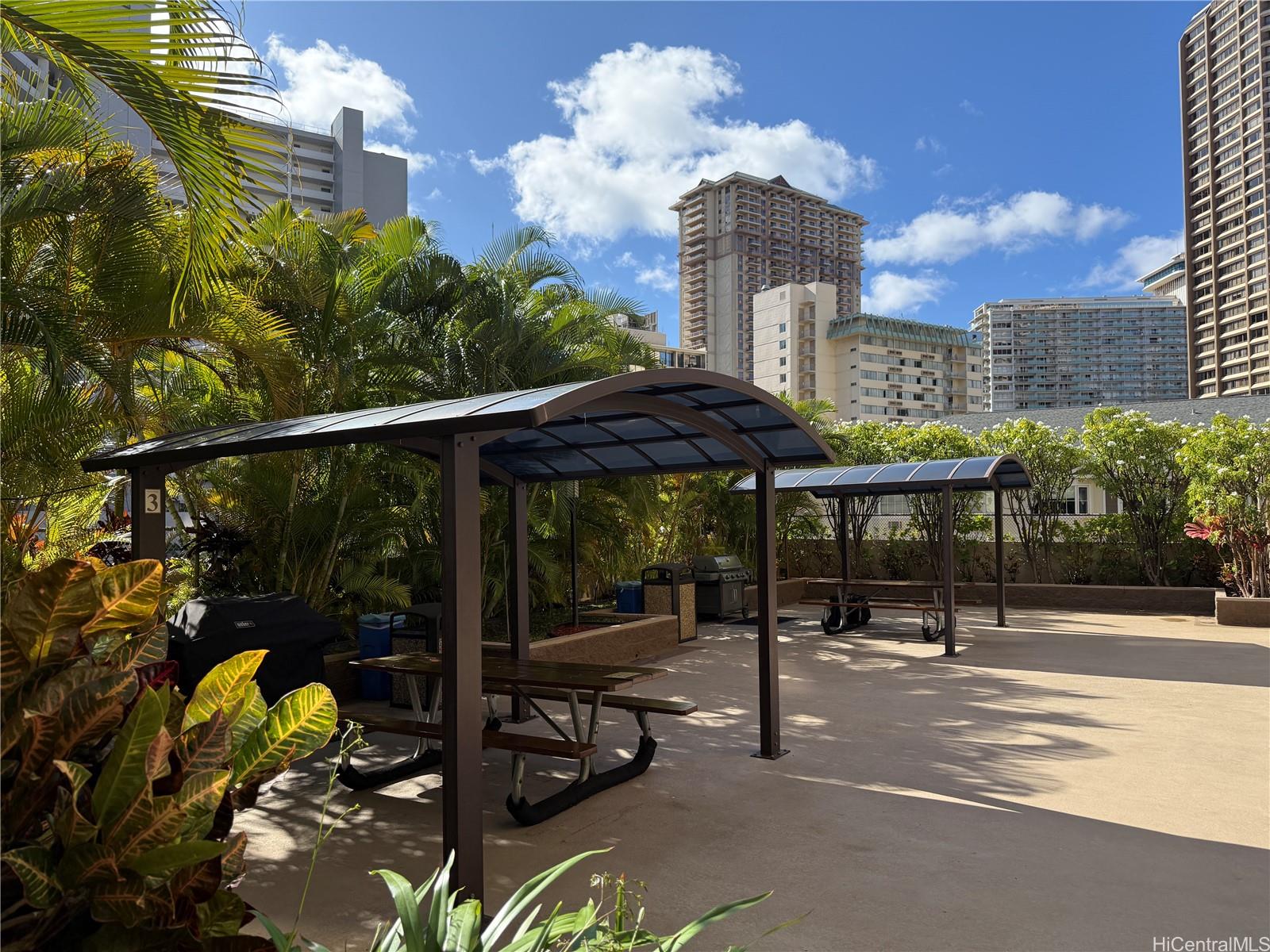 411 Hobron Ln Honolulu - Rental - photo 18 of 25