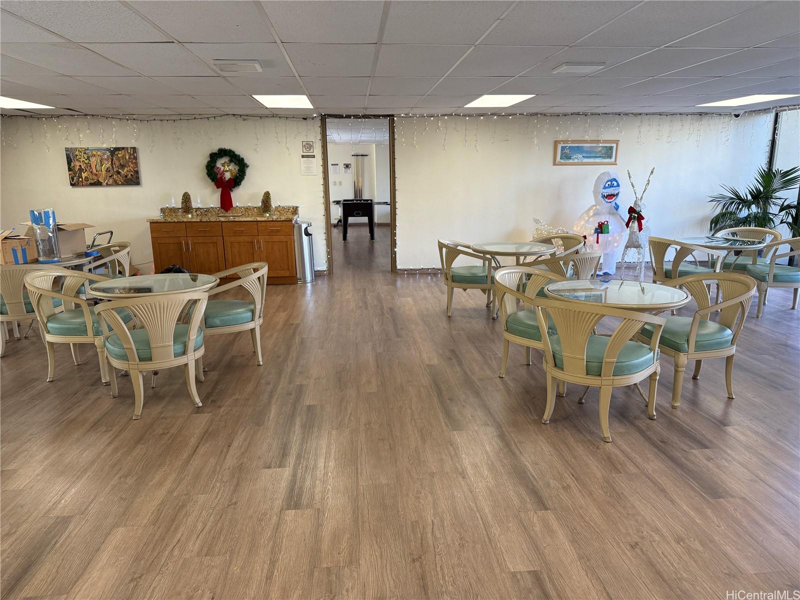 411 Hobron Ln Honolulu - Rental - photo 21 of 25