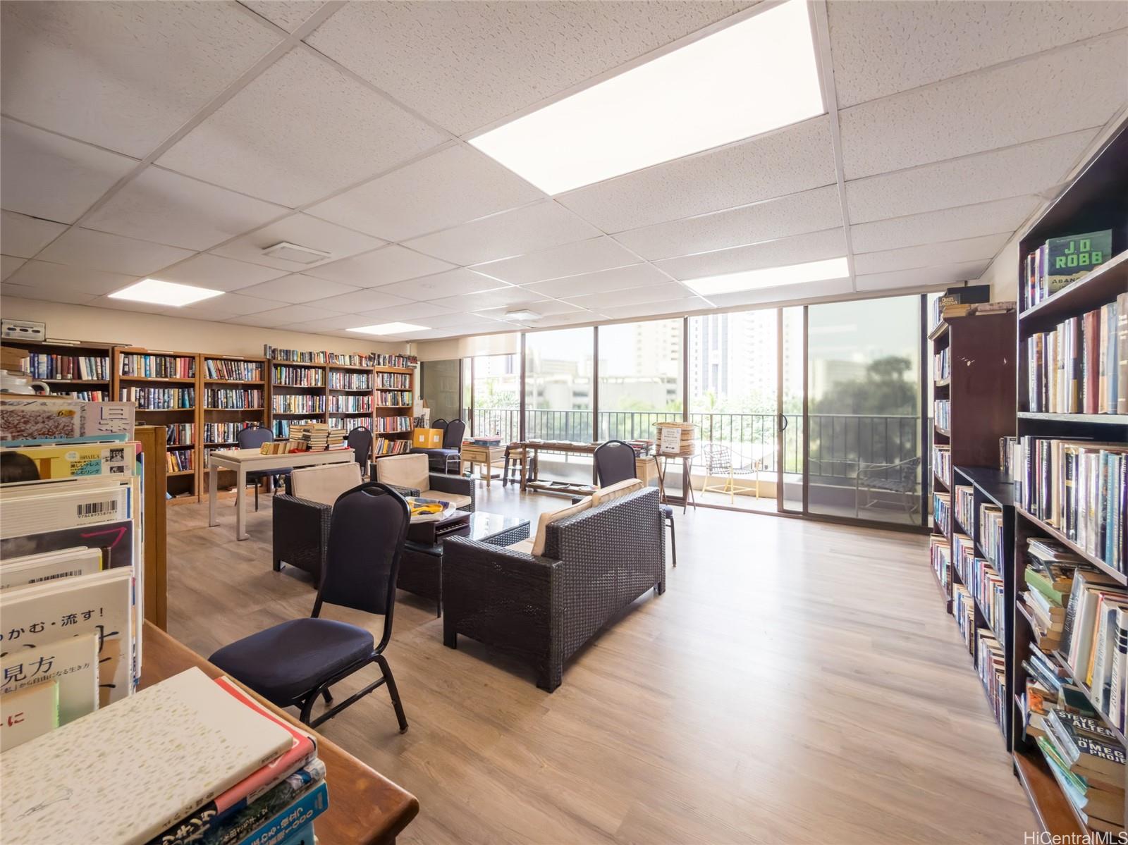 Chateau Waikiki condo # 3814, Honolulu, Hawaii - photo 22 of 25