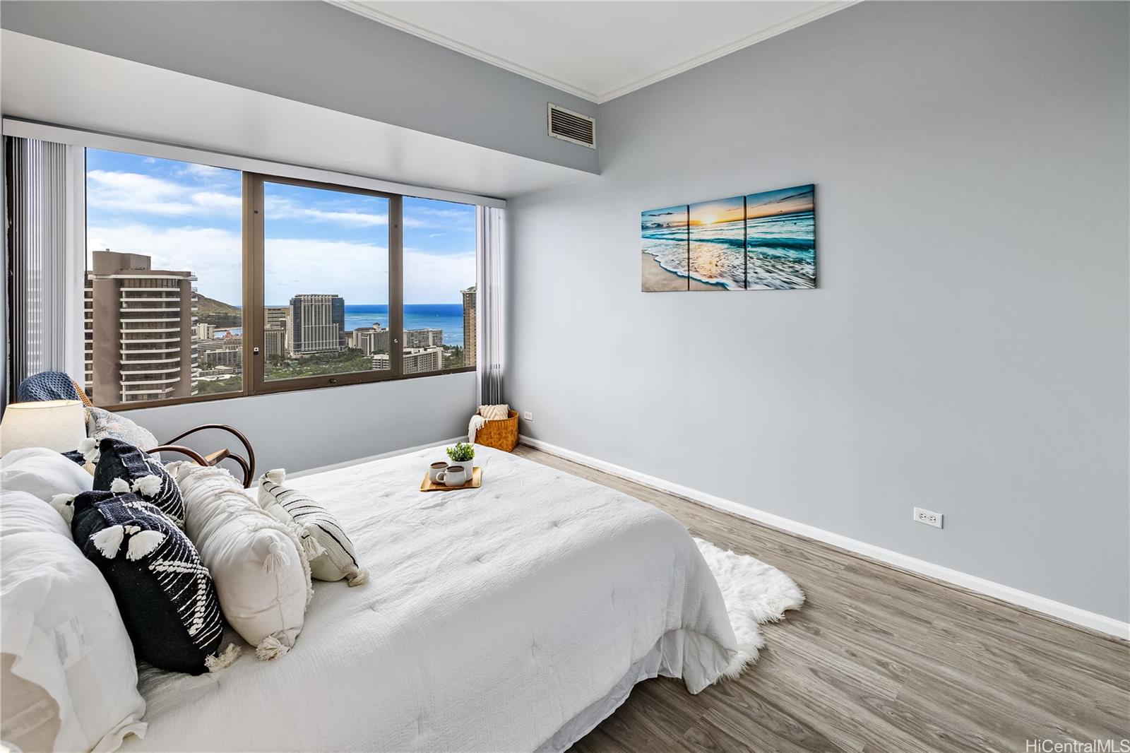 Chateau Waikiki condo # 3905, Honolulu, Hawaii - photo 15 of 25