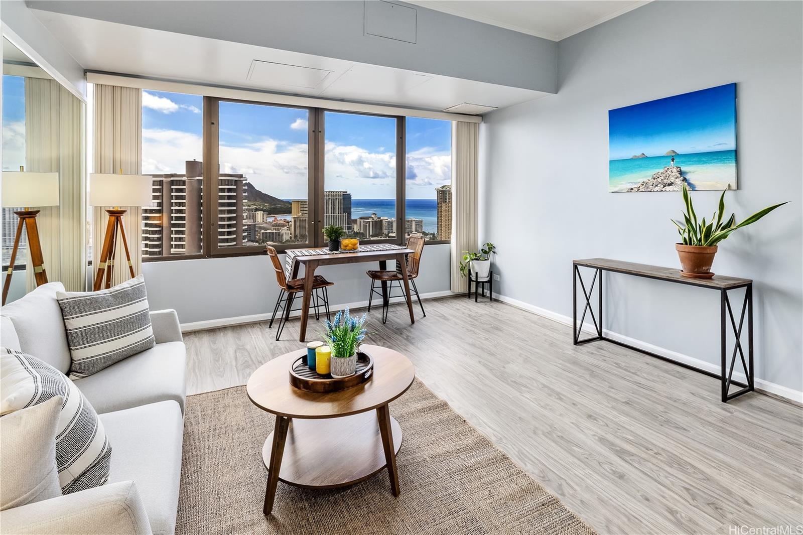 Chateau Waikiki condo # 3905, Honolulu, Hawaii - photo 5 of 25