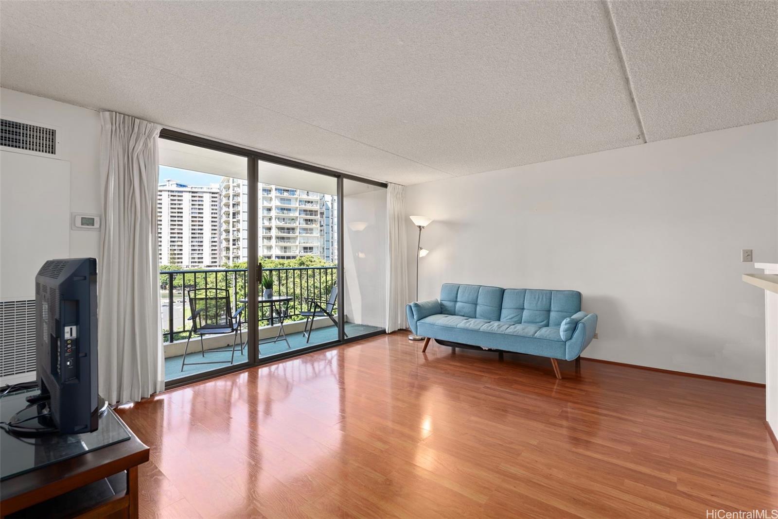 Chateau Waikiki condo # 604, Honolulu, Hawaii - photo 13 of 25