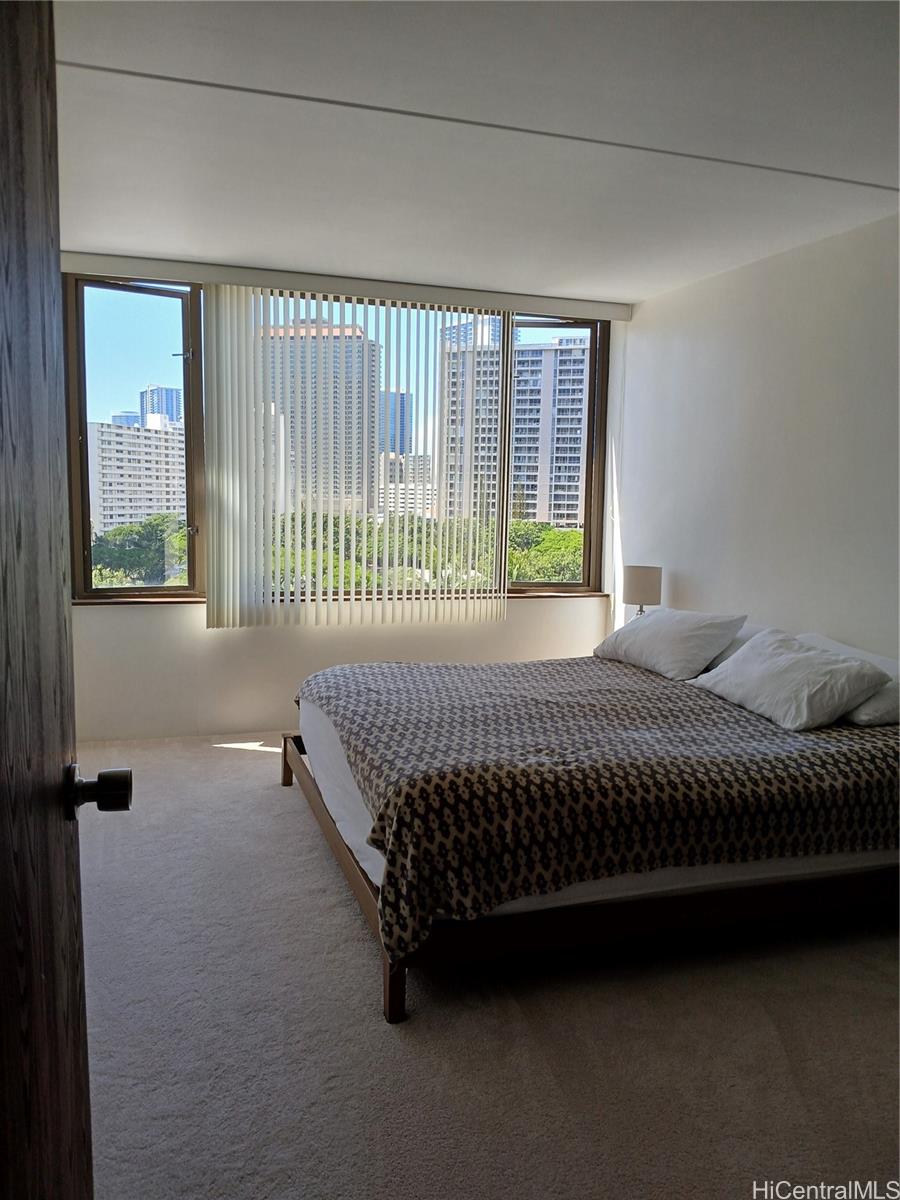 411 Hobron Lane Honolulu - Rental - photo 6 of 16