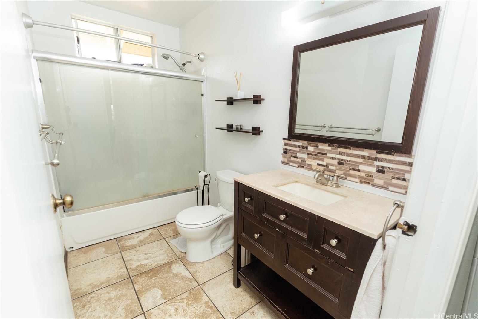 411  Iliahi Street Lanai City, Lanai home - photo 10 of 25