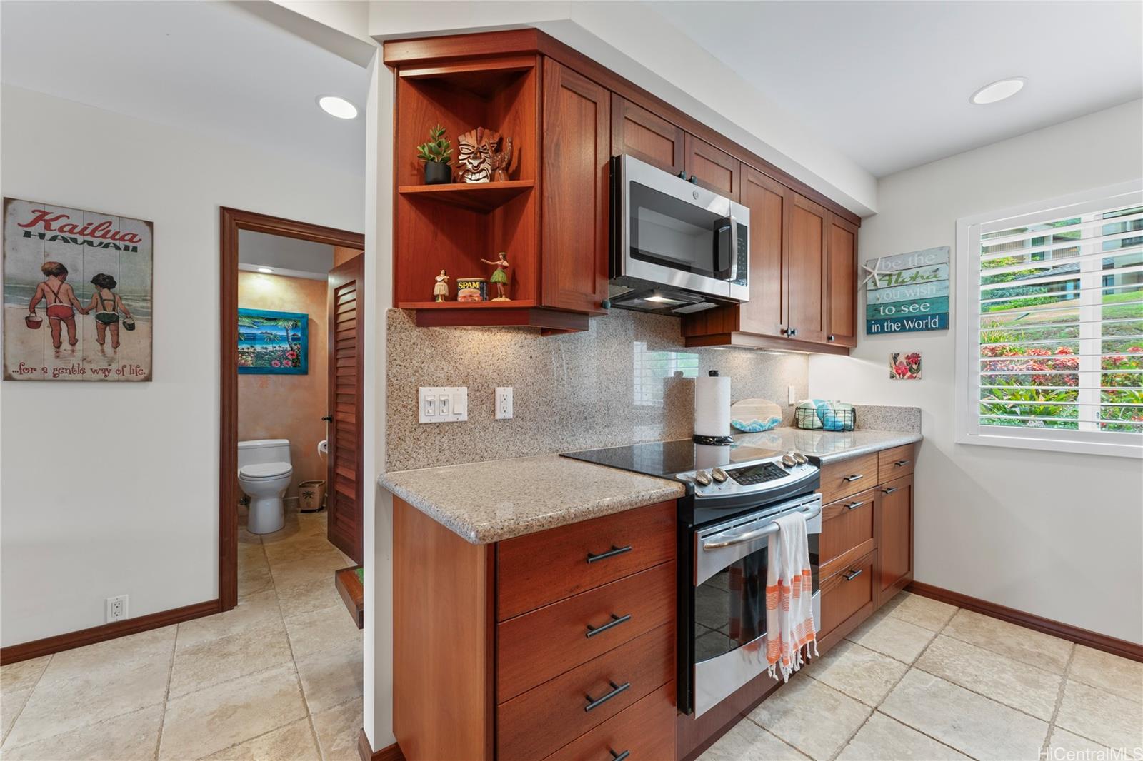 Bluestone condo # E, Kailua, Hawaii - photo 4 of 25