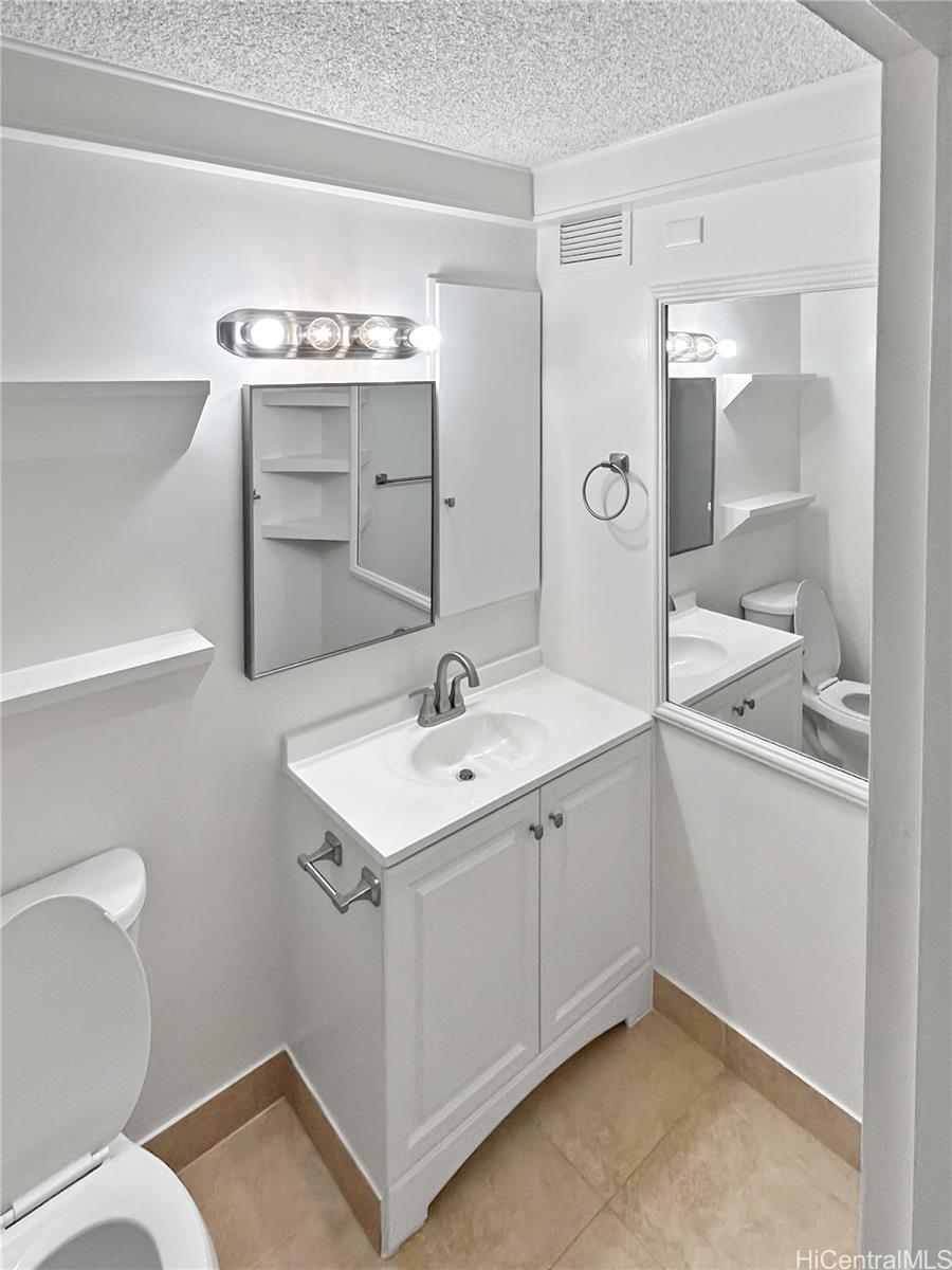 411 Kaiolu Inc condo # 203, Honolulu, Hawaii - photo 4 of 16